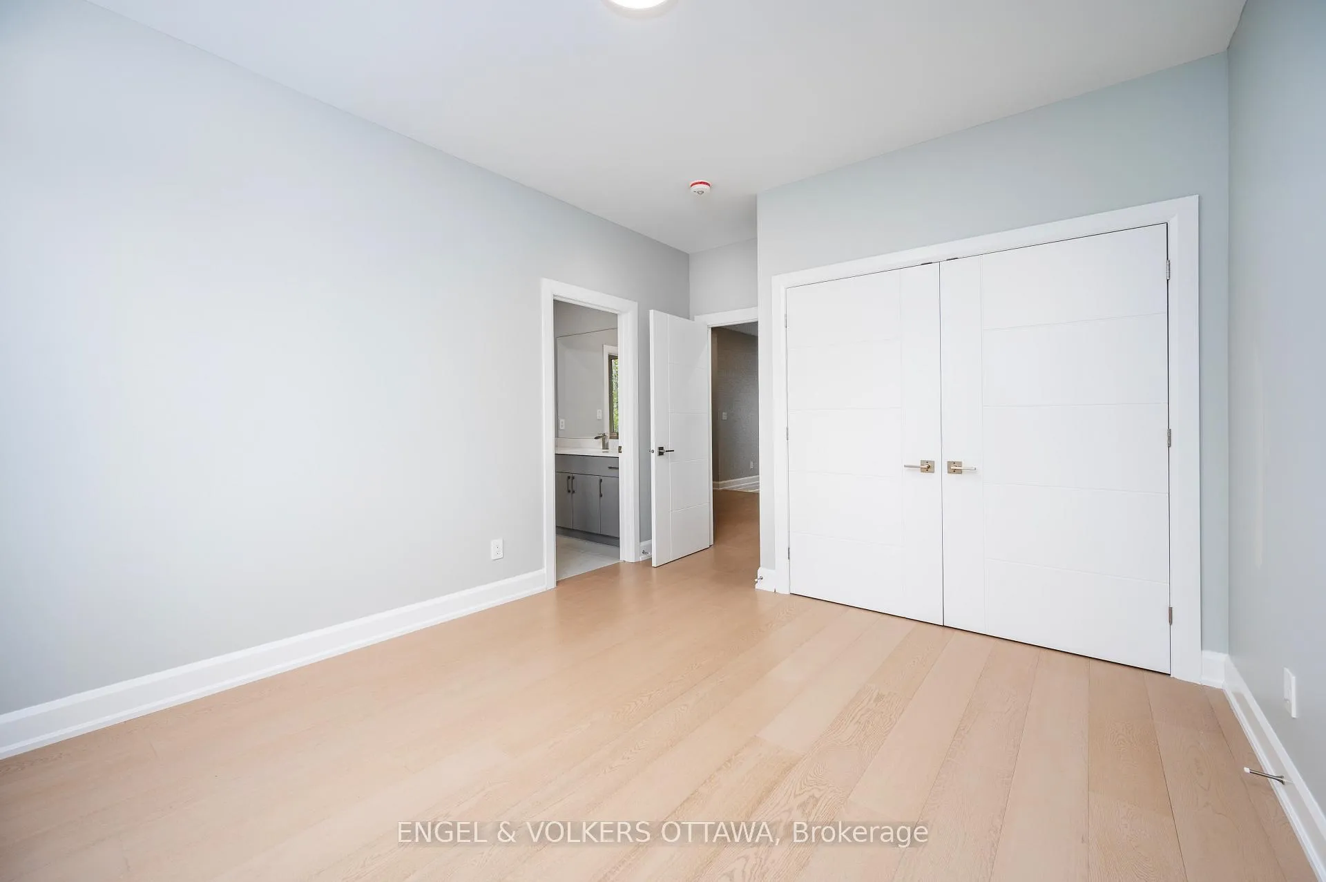 Photo 25 of 424 Ginger Crescent, Ottawa, Metcalfe — HOMEH