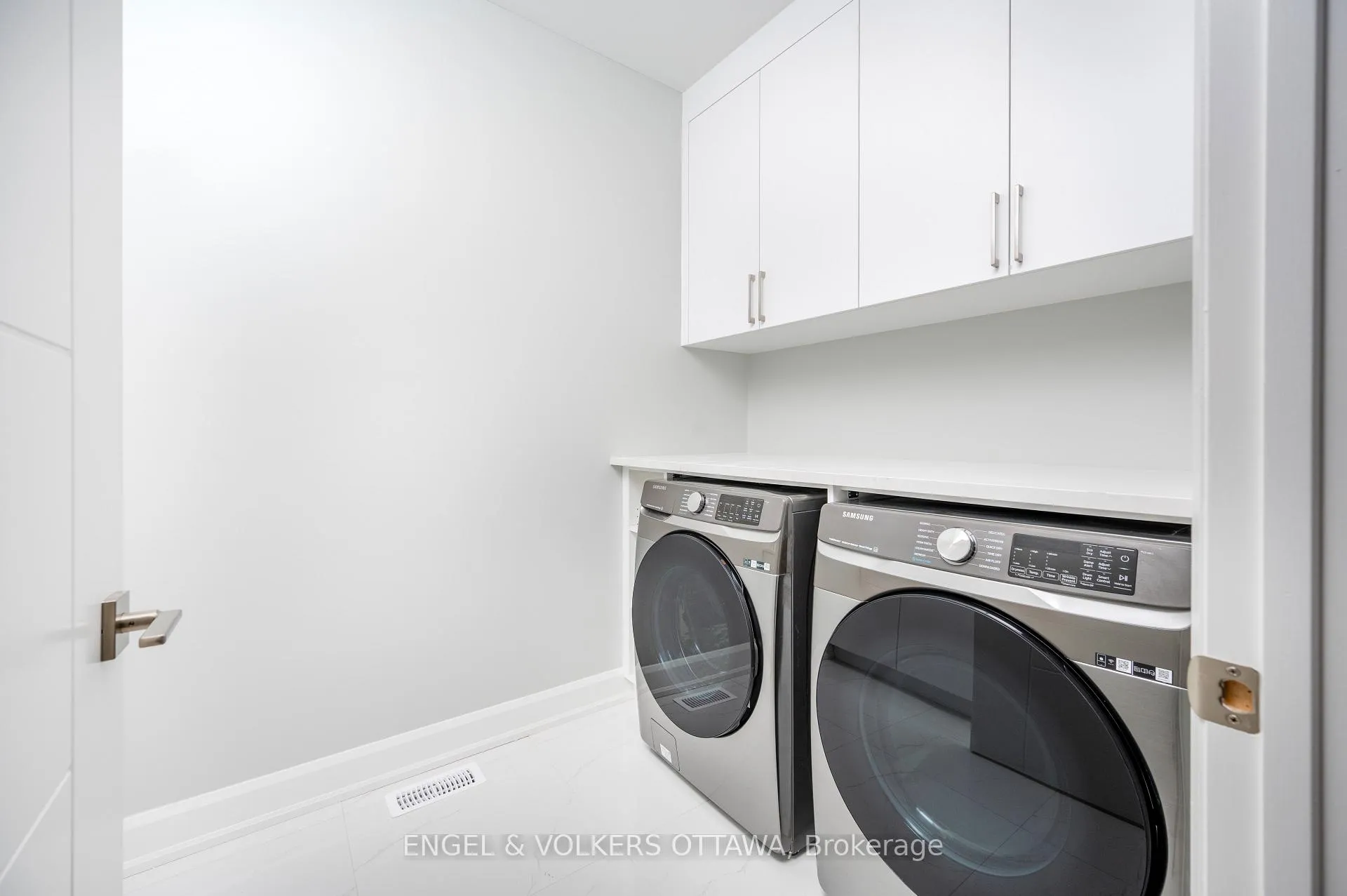 Photo 26 of 424 Ginger Crescent, Ottawa, Metcalfe — HOMEH