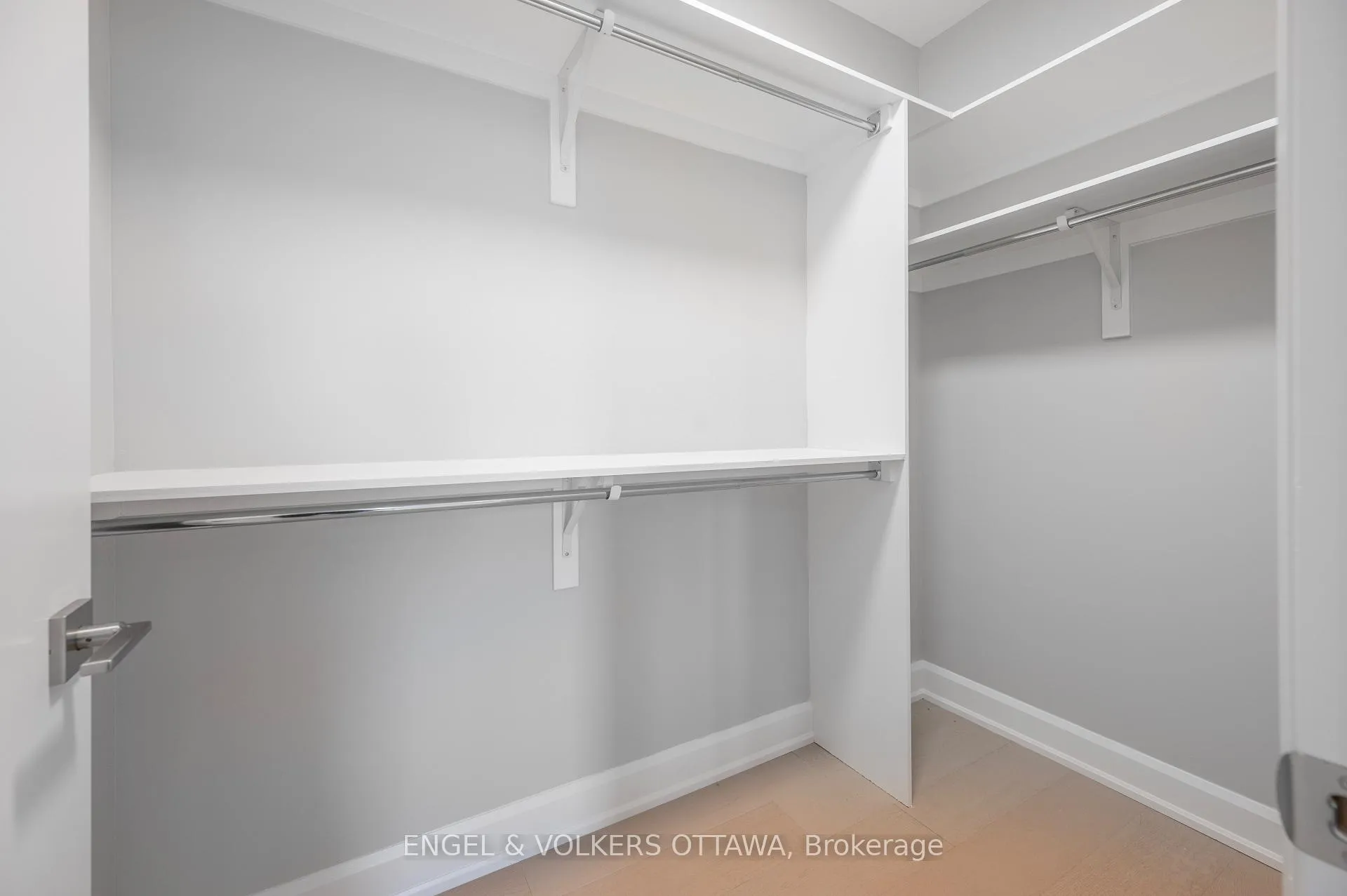 Photo 29 of 424 Ginger Crescent, Ottawa, Metcalfe — HOMEH