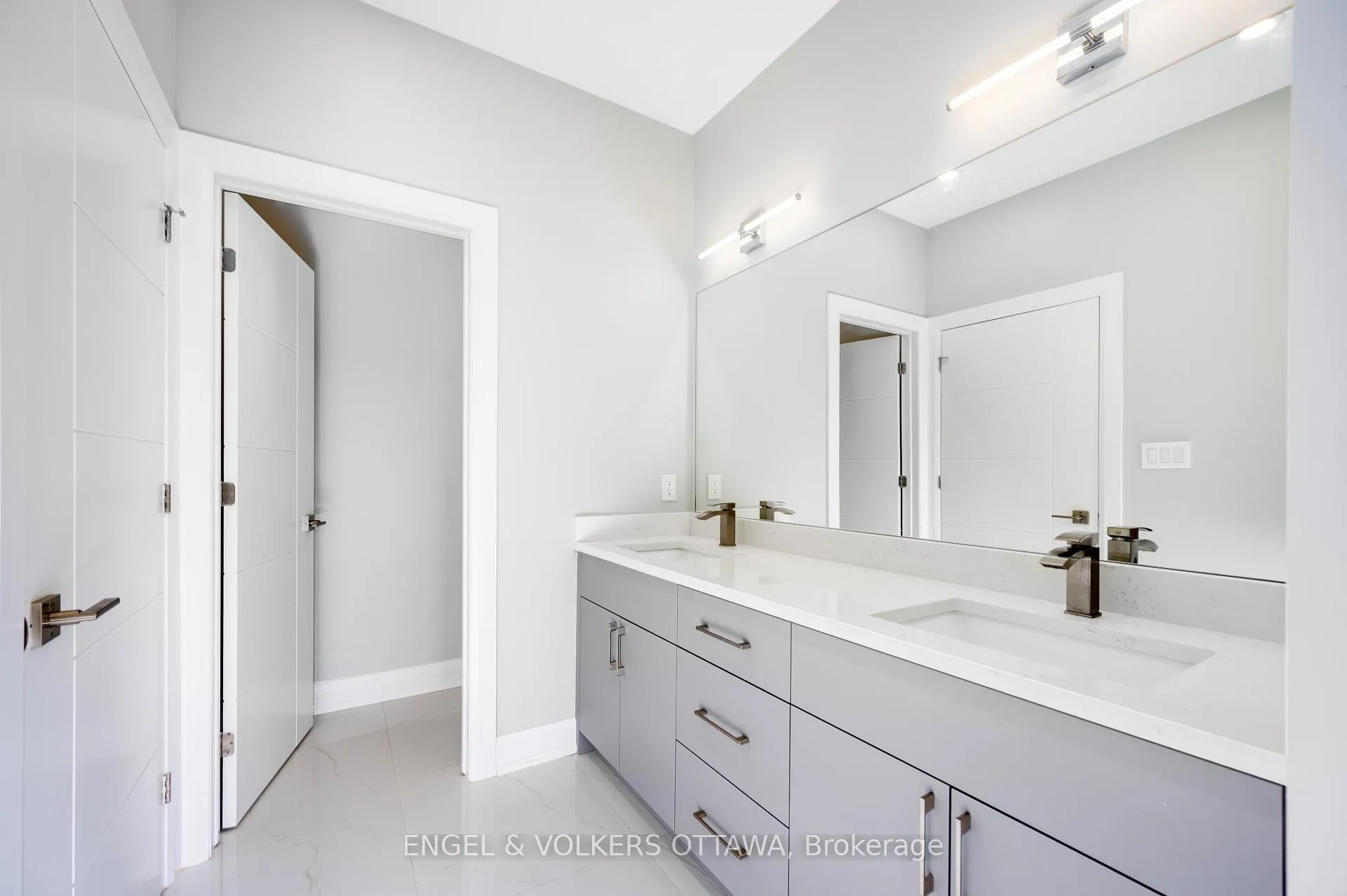 Photo 31 of 424 Ginger Crescent, Ottawa, Metcalfe — HOMEH
