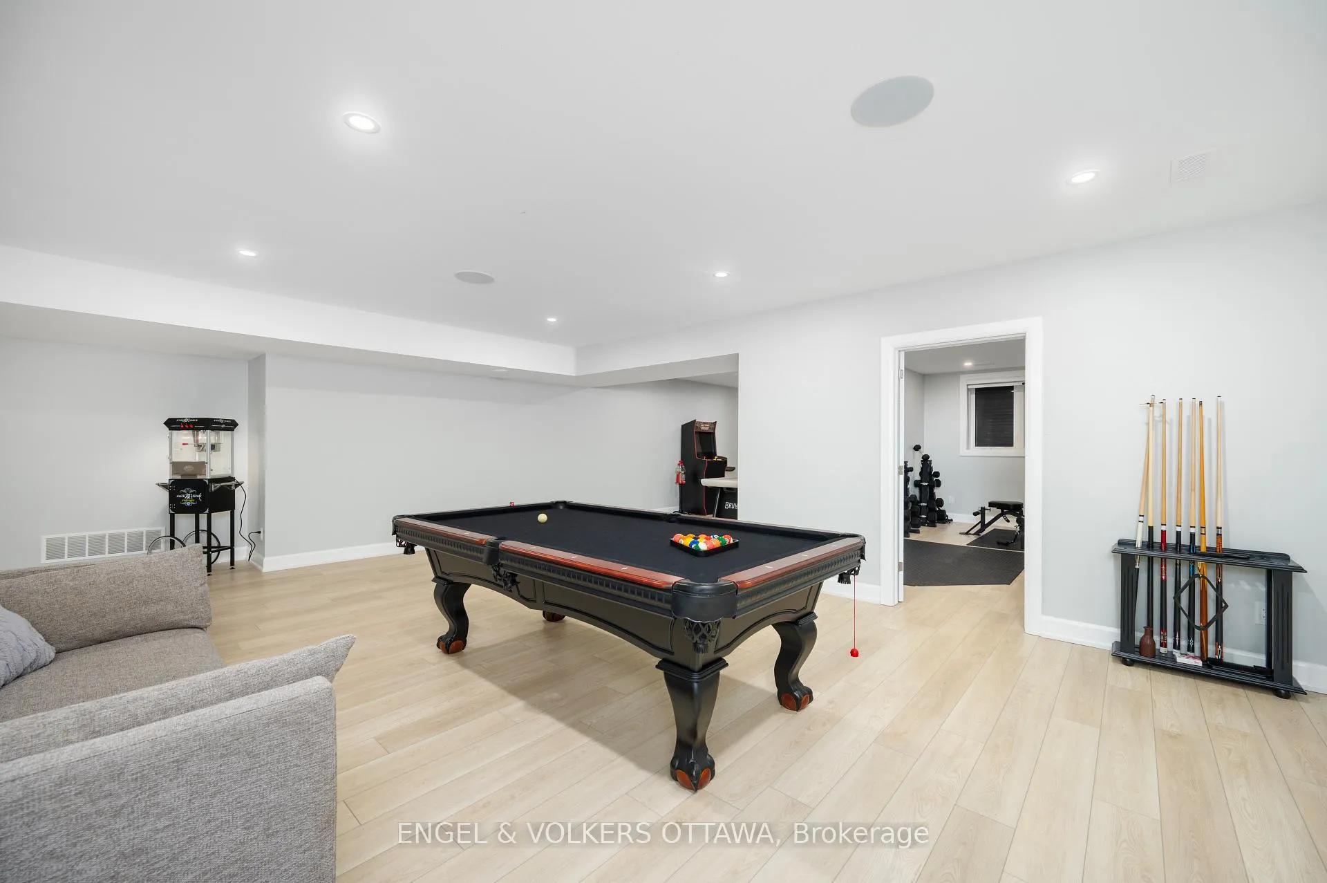 Photo 36 of 424 Ginger Crescent, Ottawa, Metcalfe — HOMEH