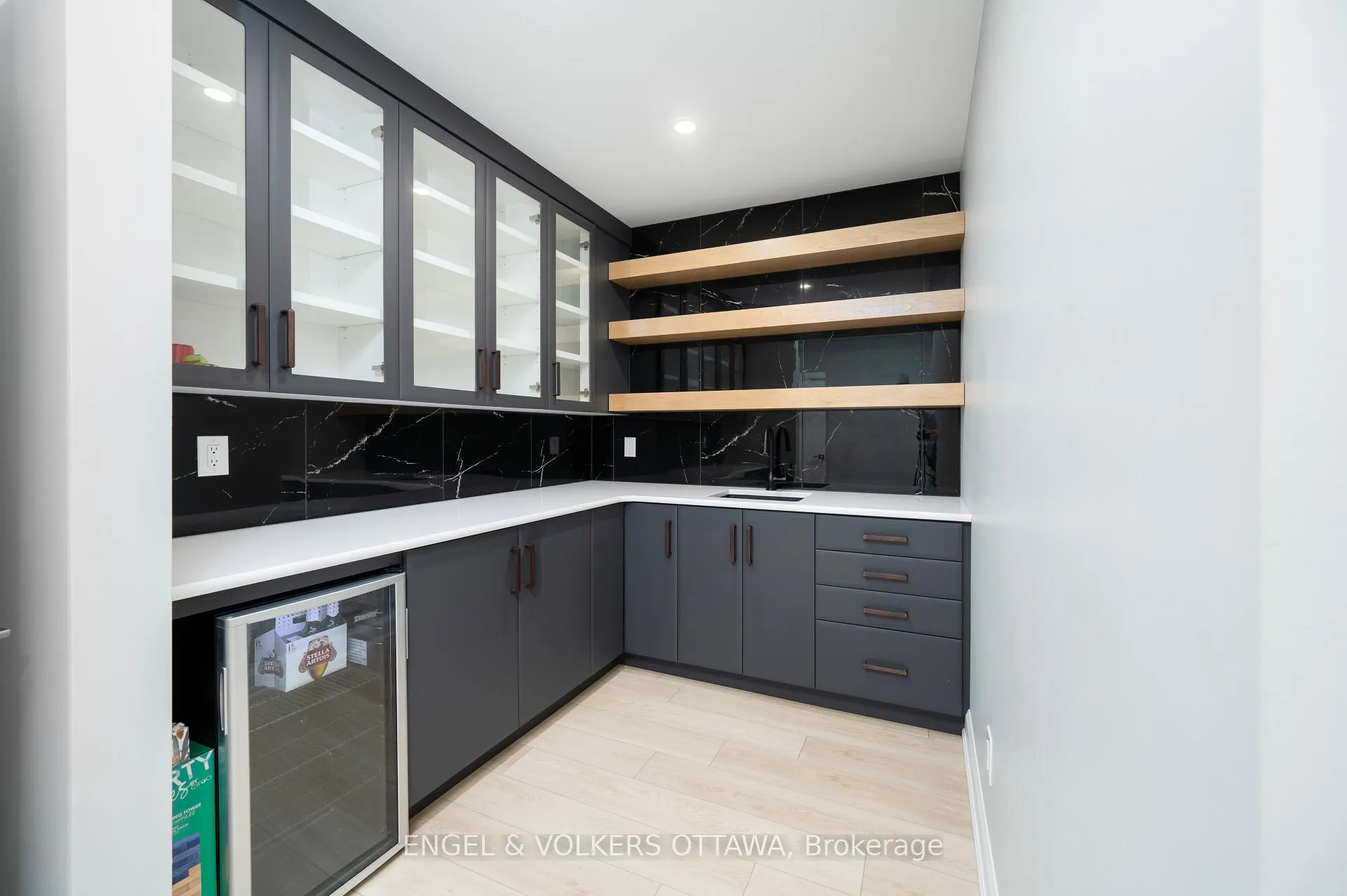 Photo 39 of 424 Ginger Crescent, Ottawa, Metcalfe — HOMEH