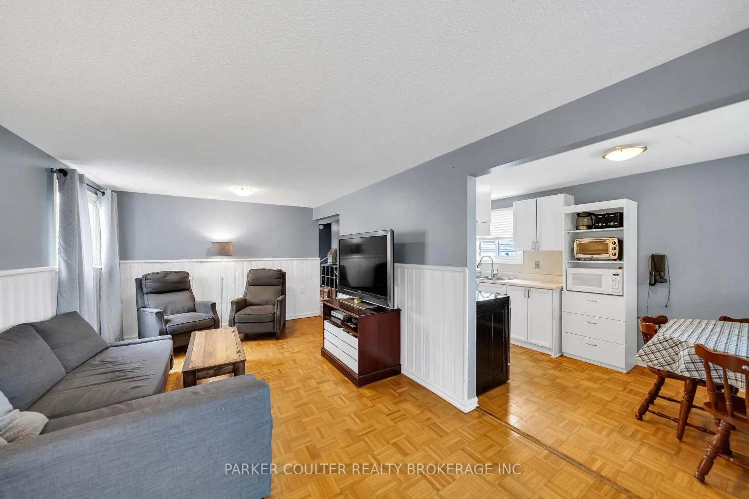 Photo 9 of 19 Corbett Drive, Barrie, Grove East — HOMEH