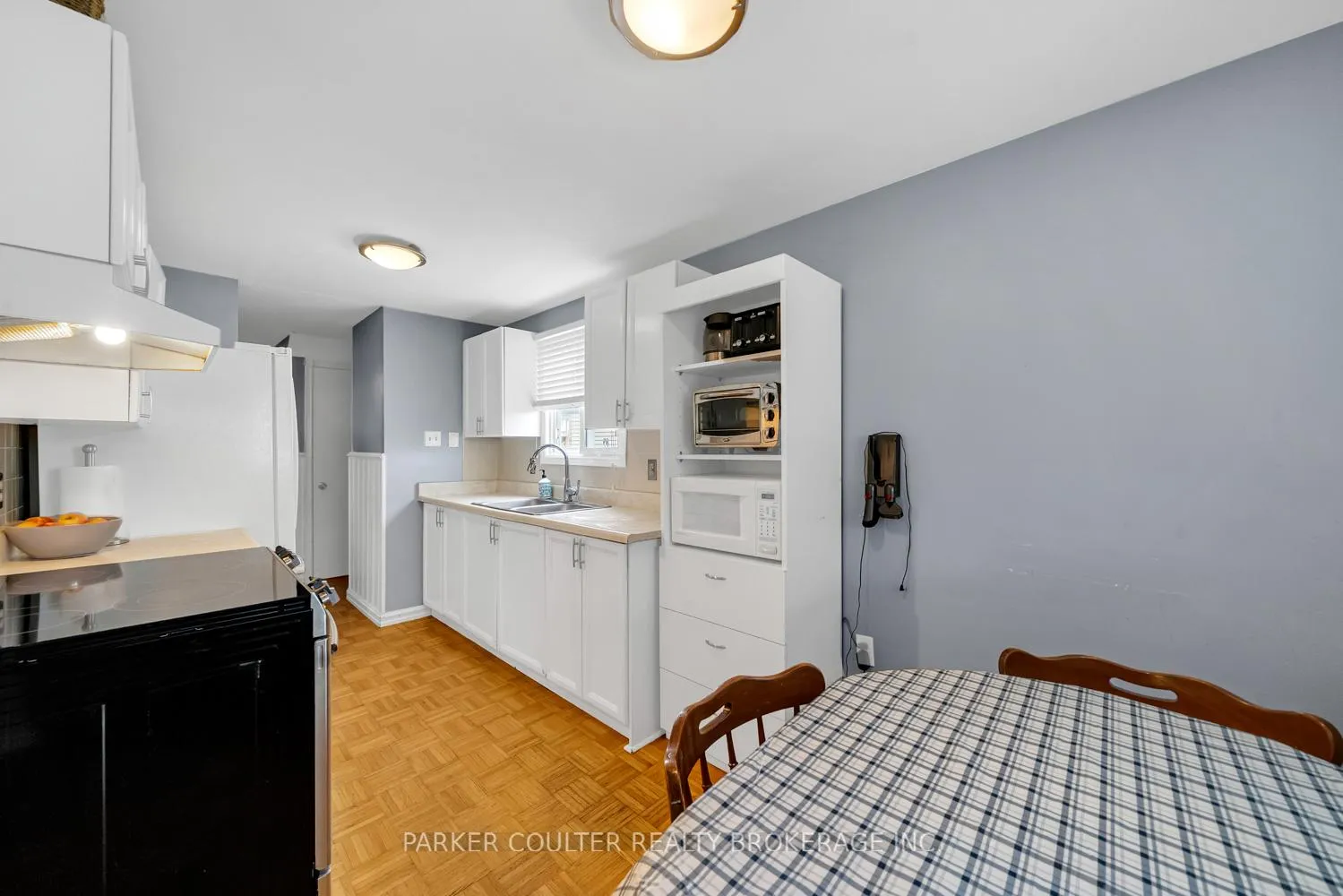 Photo 12 of 19 Corbett Drive, Barrie, Grove East — HOMEH