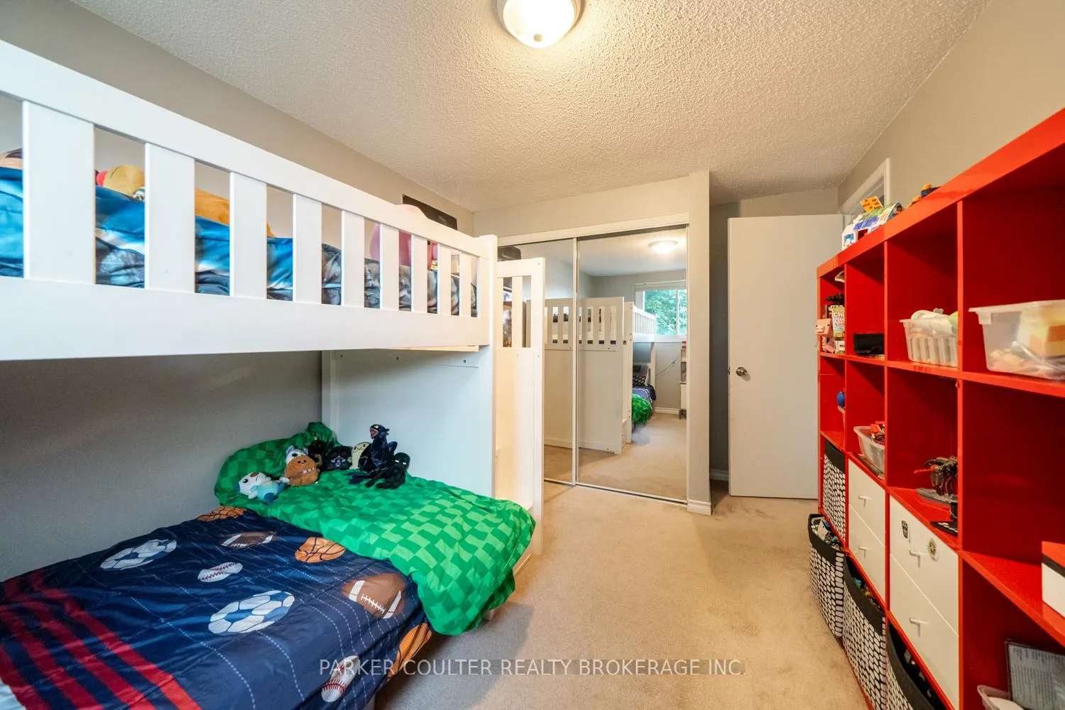 Photo 18 of 19 Corbett Drive, Barrie, Grove East — HOMEH