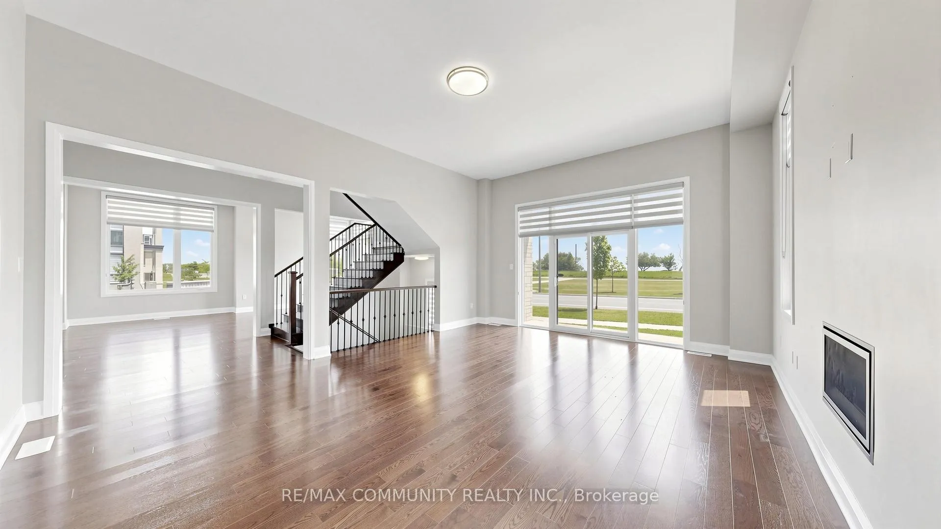 Photo 10 of 2 Cryderman Lane, Clarington, Bowmanville — HOMEH