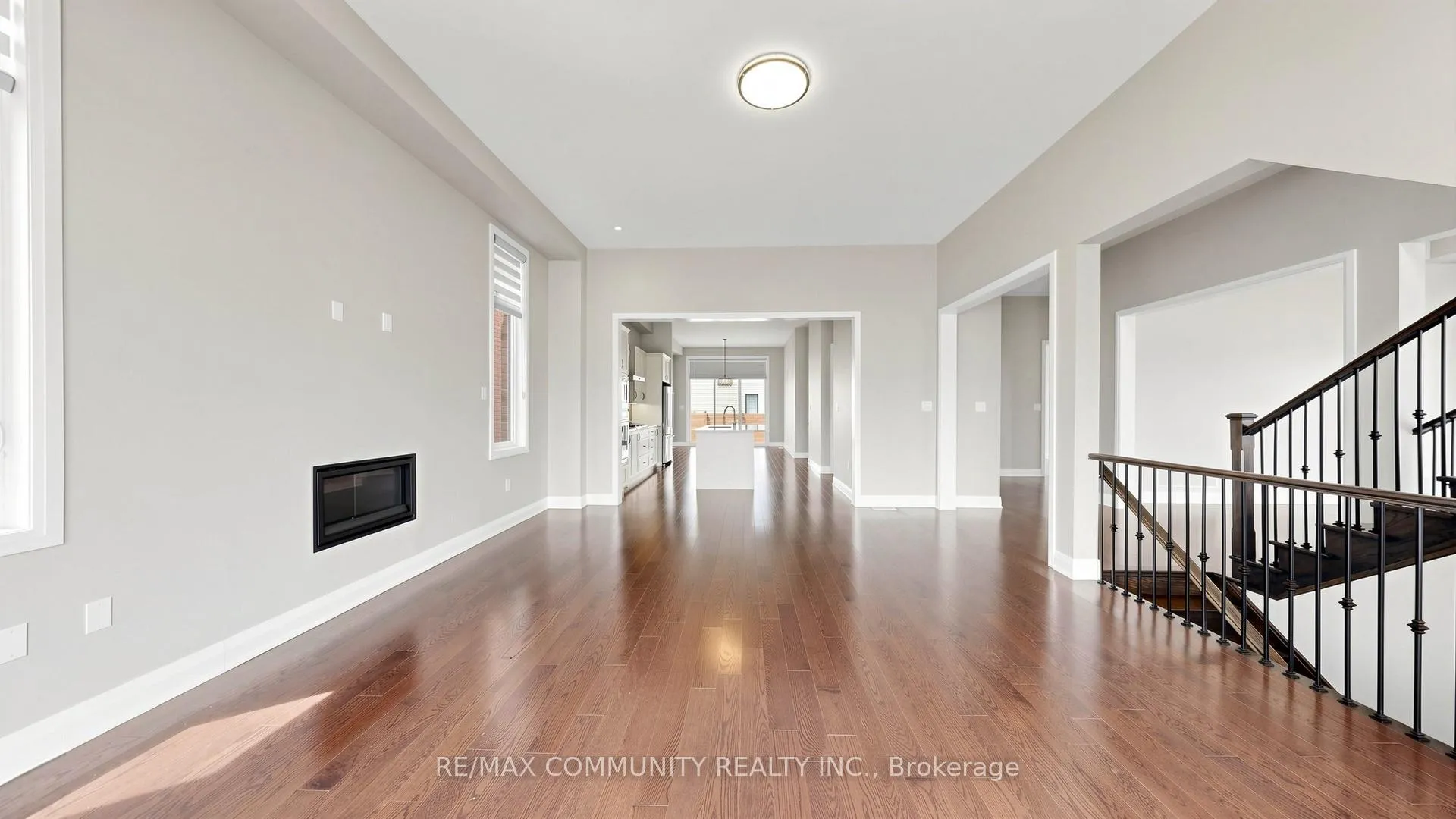 Photo 11 of 2 Cryderman Lane, Clarington, Bowmanville — HOMEH