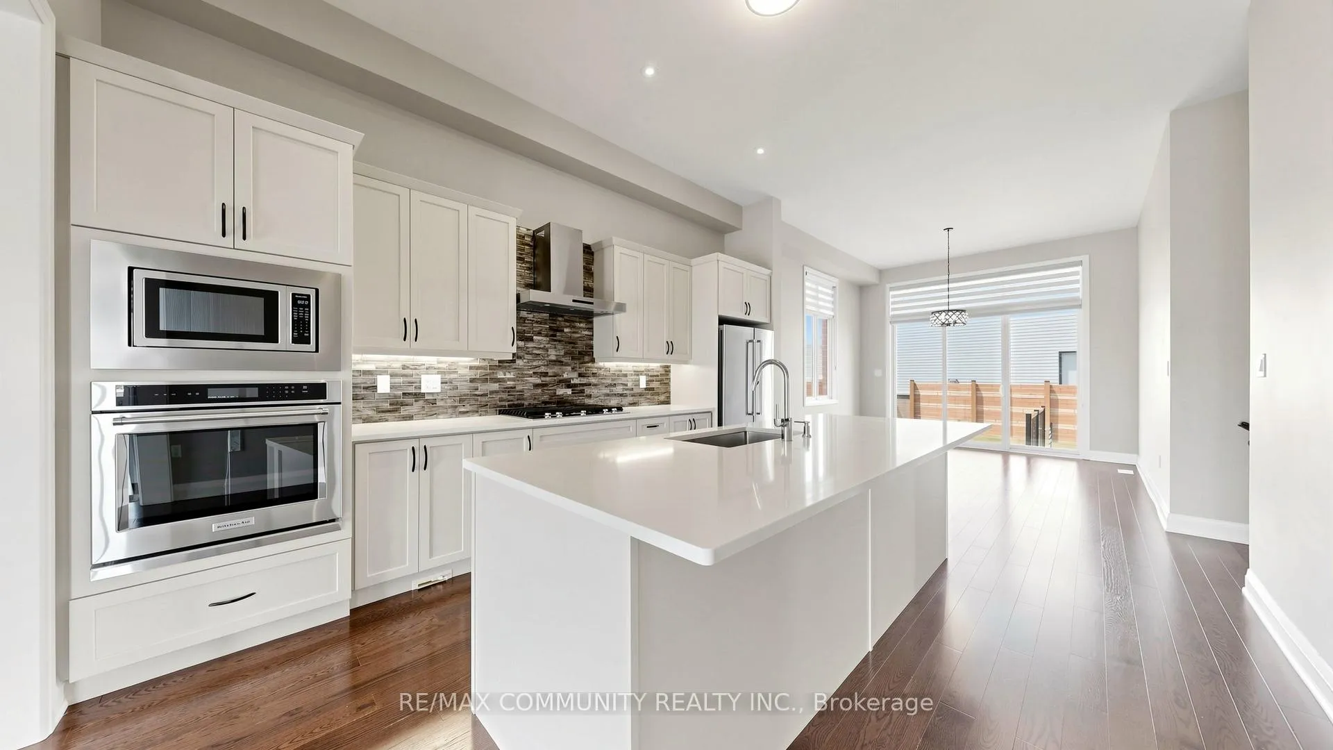 Photo 13 of 2 Cryderman Lane, Clarington, Bowmanville — HOMEH