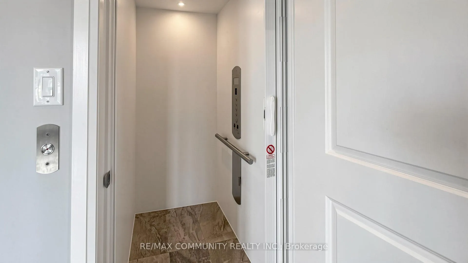 Photo 19 of 2 Cryderman Lane, Clarington, Bowmanville — HOMEH
