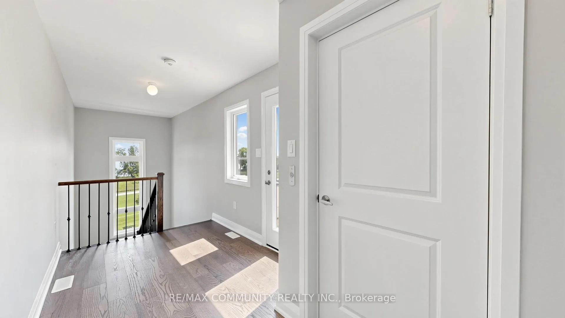 Photo 38 of 2 Cryderman Lane, Clarington, Bowmanville — HOMEH
