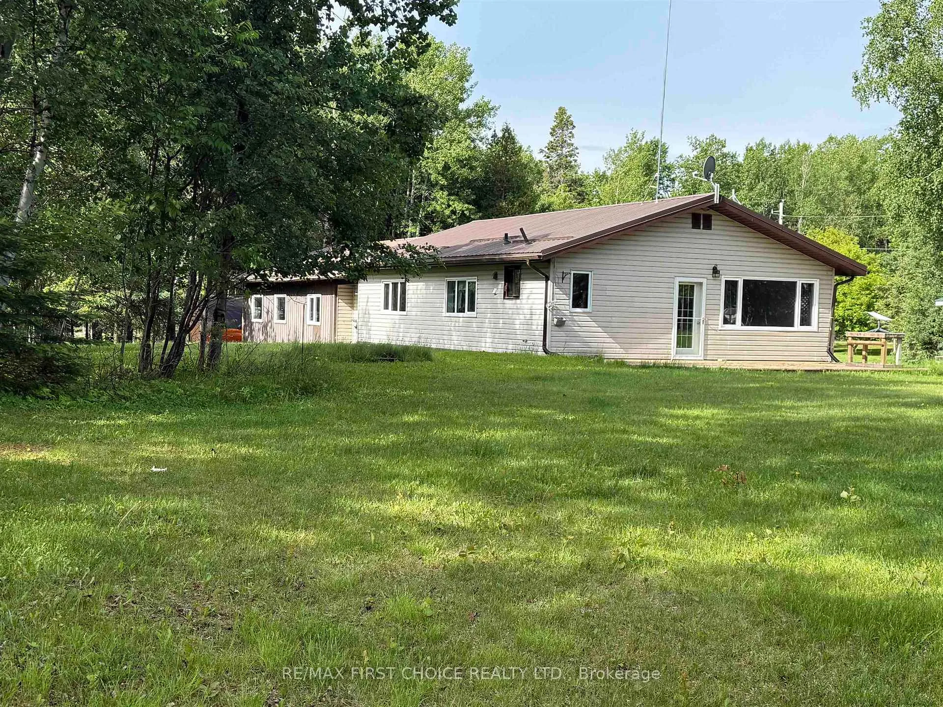 Photo 3 of 849 McIntyre Drive, Kenora Remote Area, Oxdrift — HOMEH