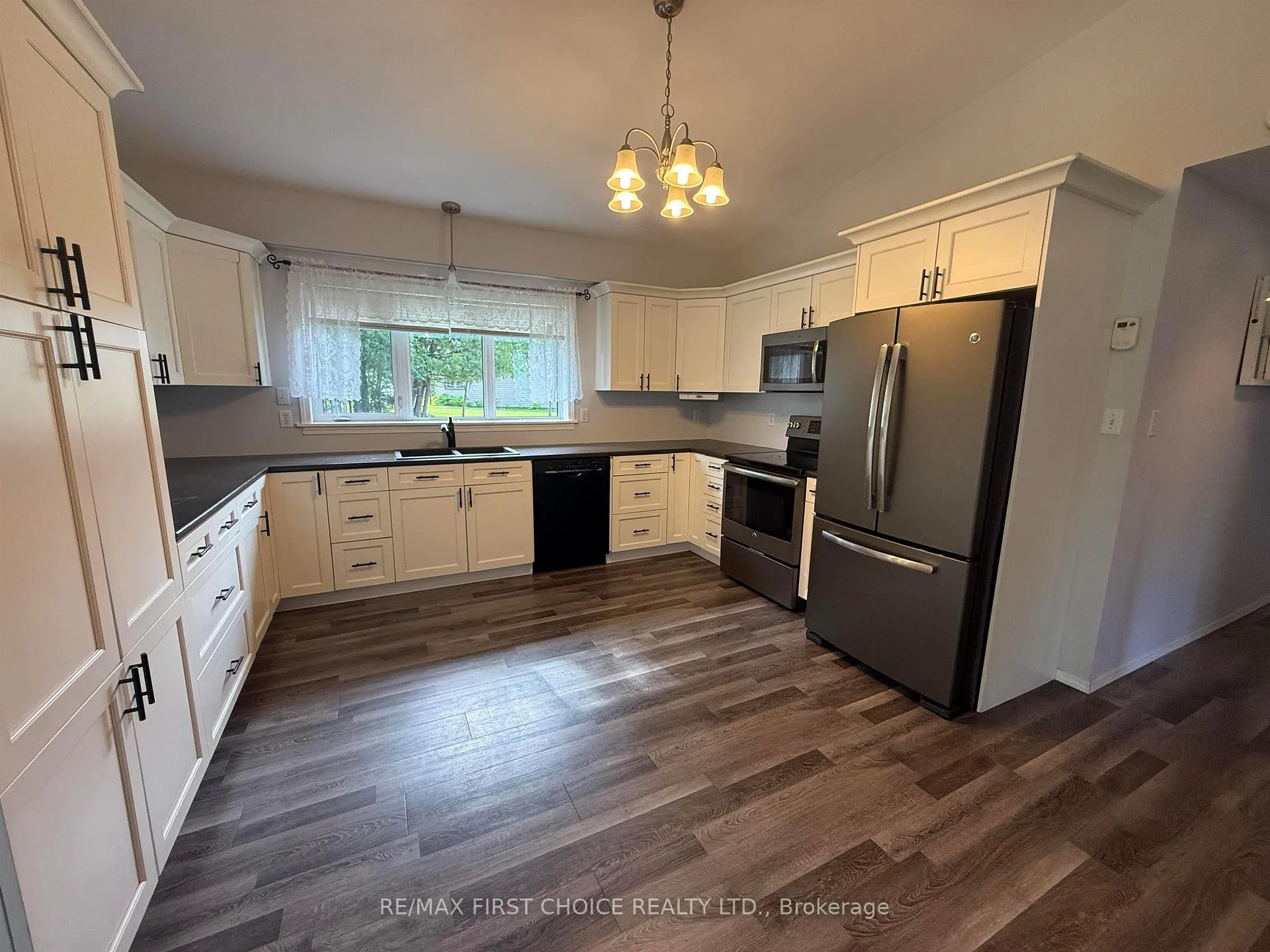 Photo 16 of 849 McIntyre Drive, Kenora Remote Area, Oxdrift — HOMEH