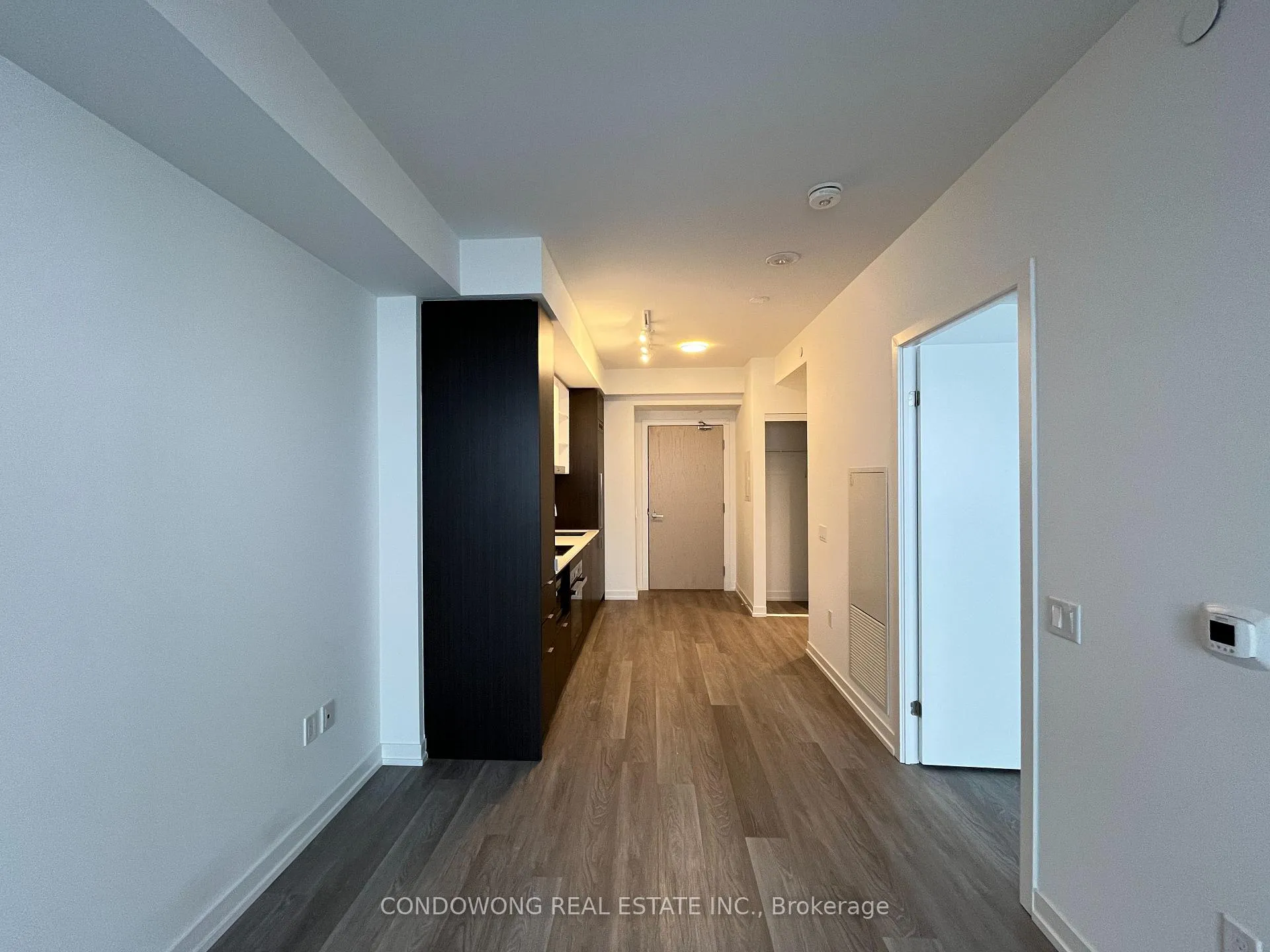 Photo 4 of Unit 7706, 55 Cooper Street, Toronto, Waterfront Communities — HOMEH