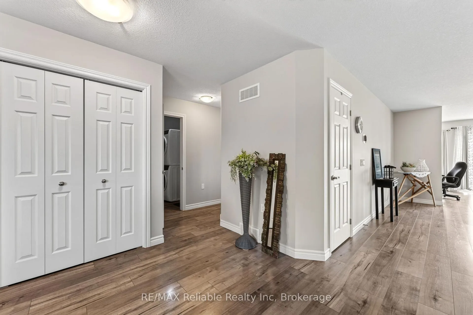Photo 9 of 7 Windward Way S, Ashfield-Colborne-Wawanosh, Colborne — HOMEH