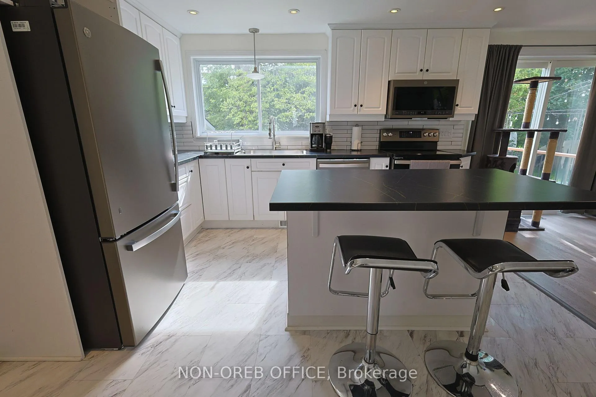 Photo 12 of 12 Downsview Crescent, Ottawa, Tanglewood — HOMEH