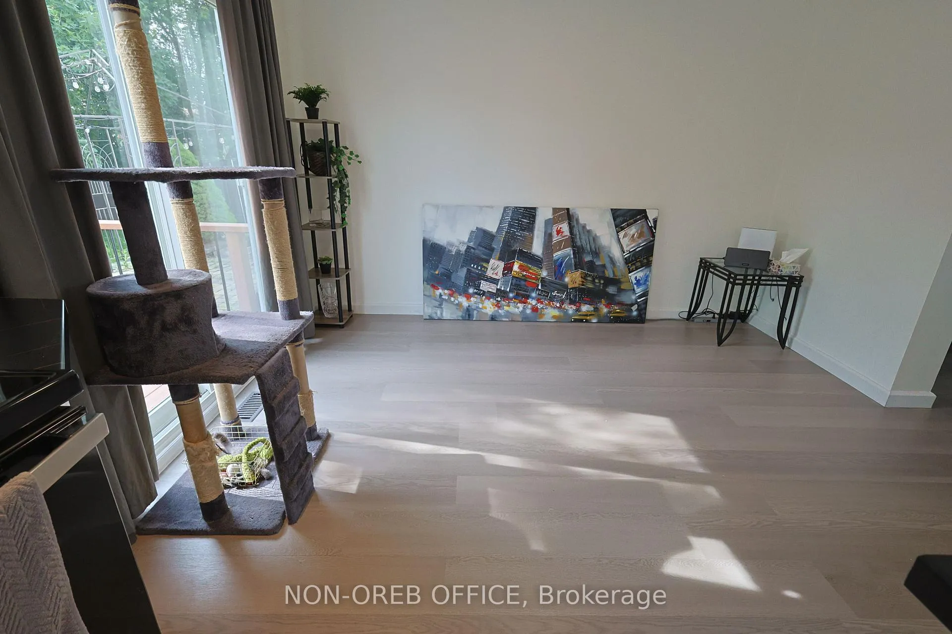 Photo 15 of 12 Downsview Crescent, Ottawa, Tanglewood — HOMEH