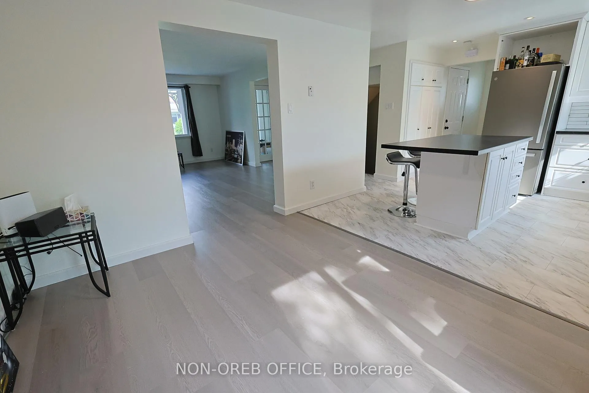 Photo 18 of 12 Downsview Crescent, Ottawa, Tanglewood — HOMEH