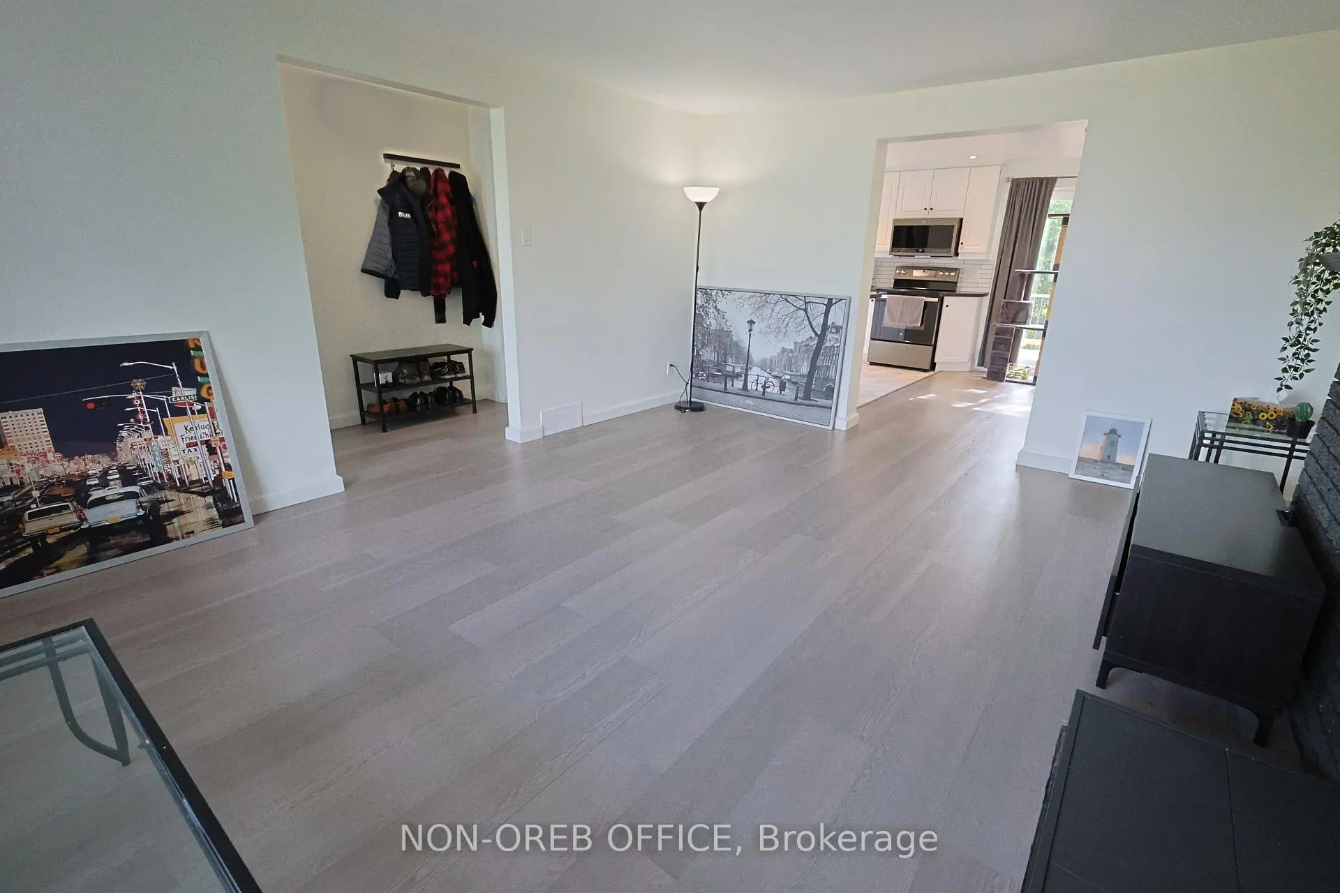 Photo 22 of 12 Downsview Crescent, Ottawa, Tanglewood — HOMEH