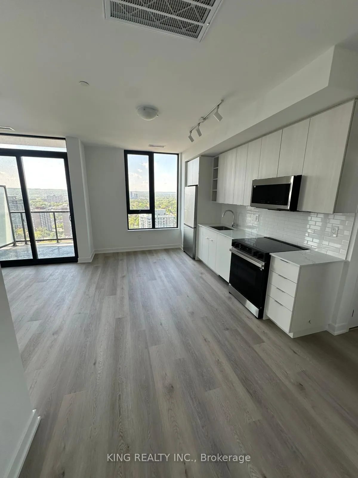 Photo 4 of Unit 2202, 2075 Lakeshore Road, Burlington, Brant — HOMEH