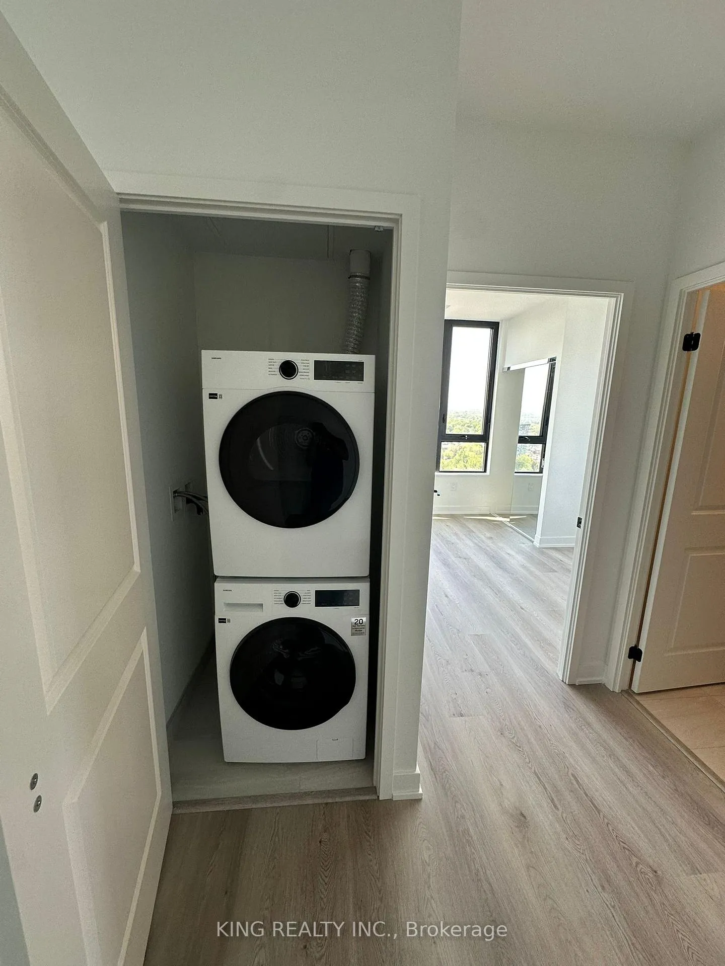 Photo 10 of Unit 2202, 2075 Lakeshore Road, Burlington, Brant — HOMEH