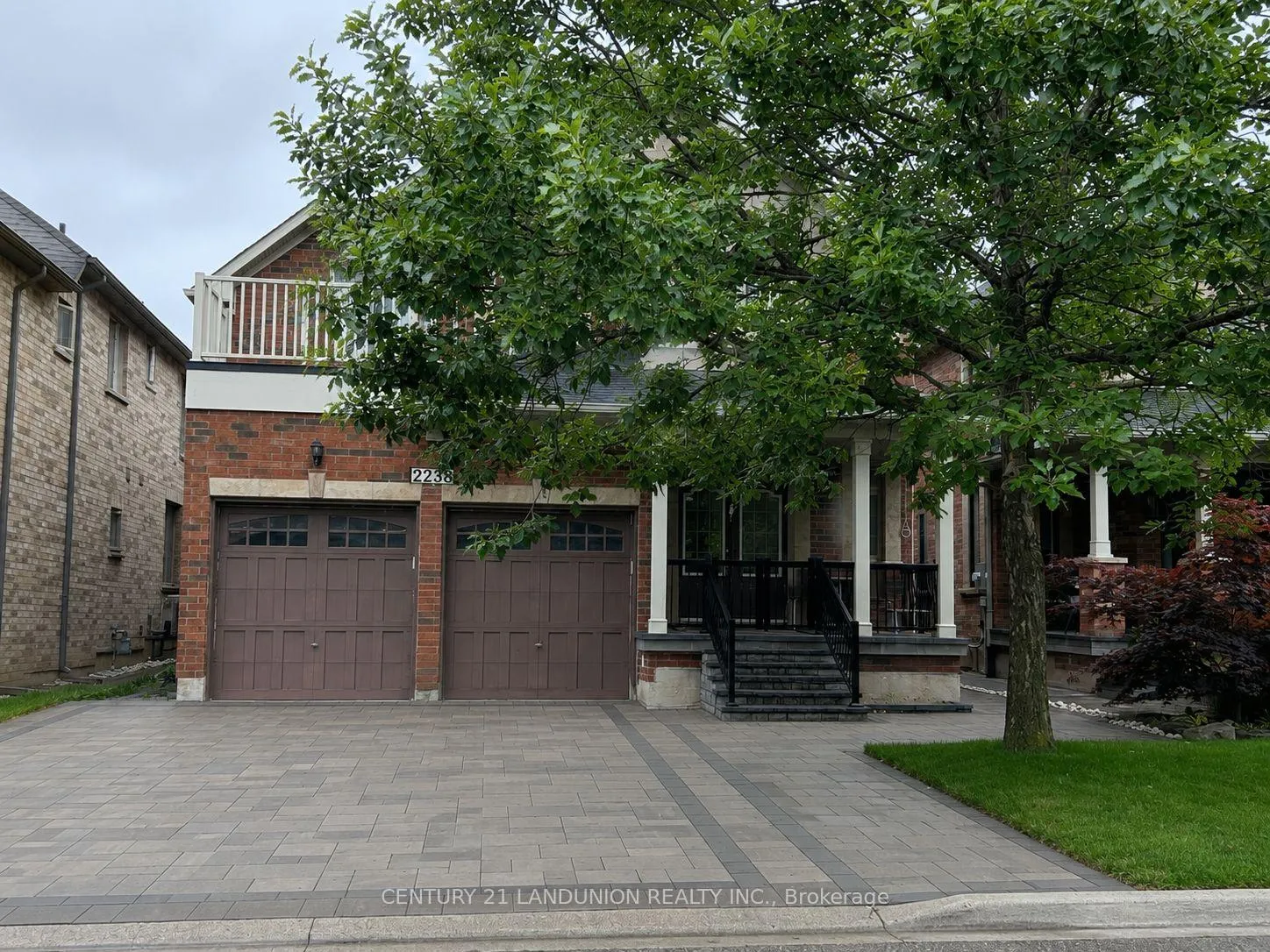 Photo 4 of 2238 Gladacres Lane, Oakville, Westmount — HOMEH