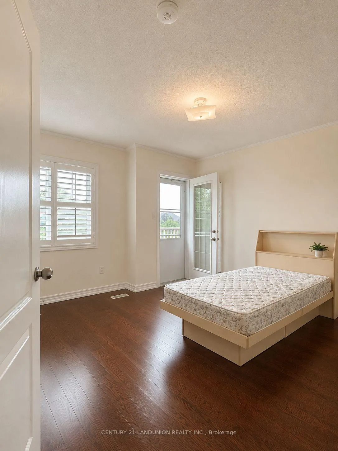 Photo 20 of 2238 Gladacres Lane, Oakville, Westmount — HOMEH