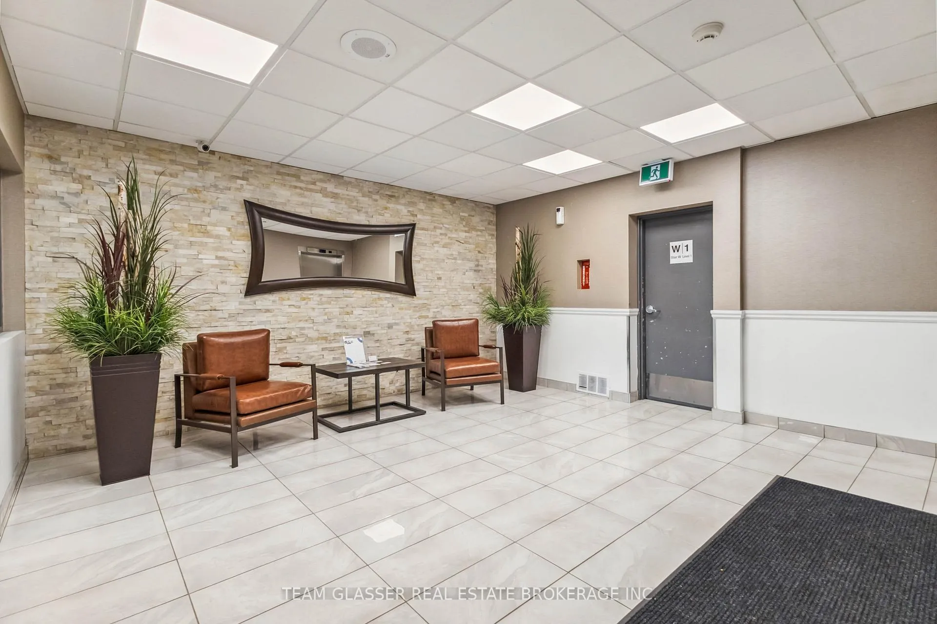 Photo 3 of Unit 409, 21 King Street, London, East K — HOMEH
