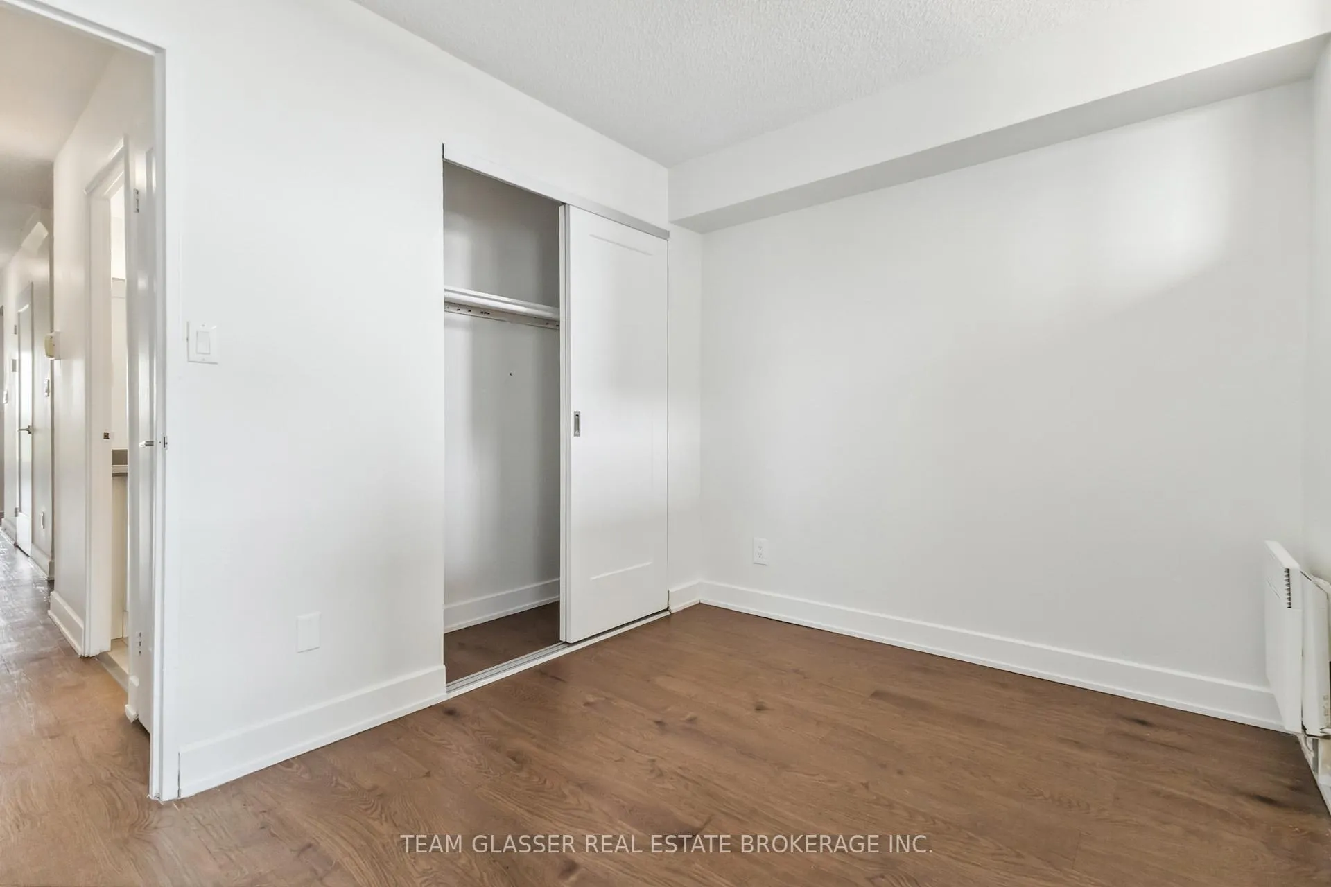 Photo 21 of Unit 409, 21 King Street, London, East K — HOMEH