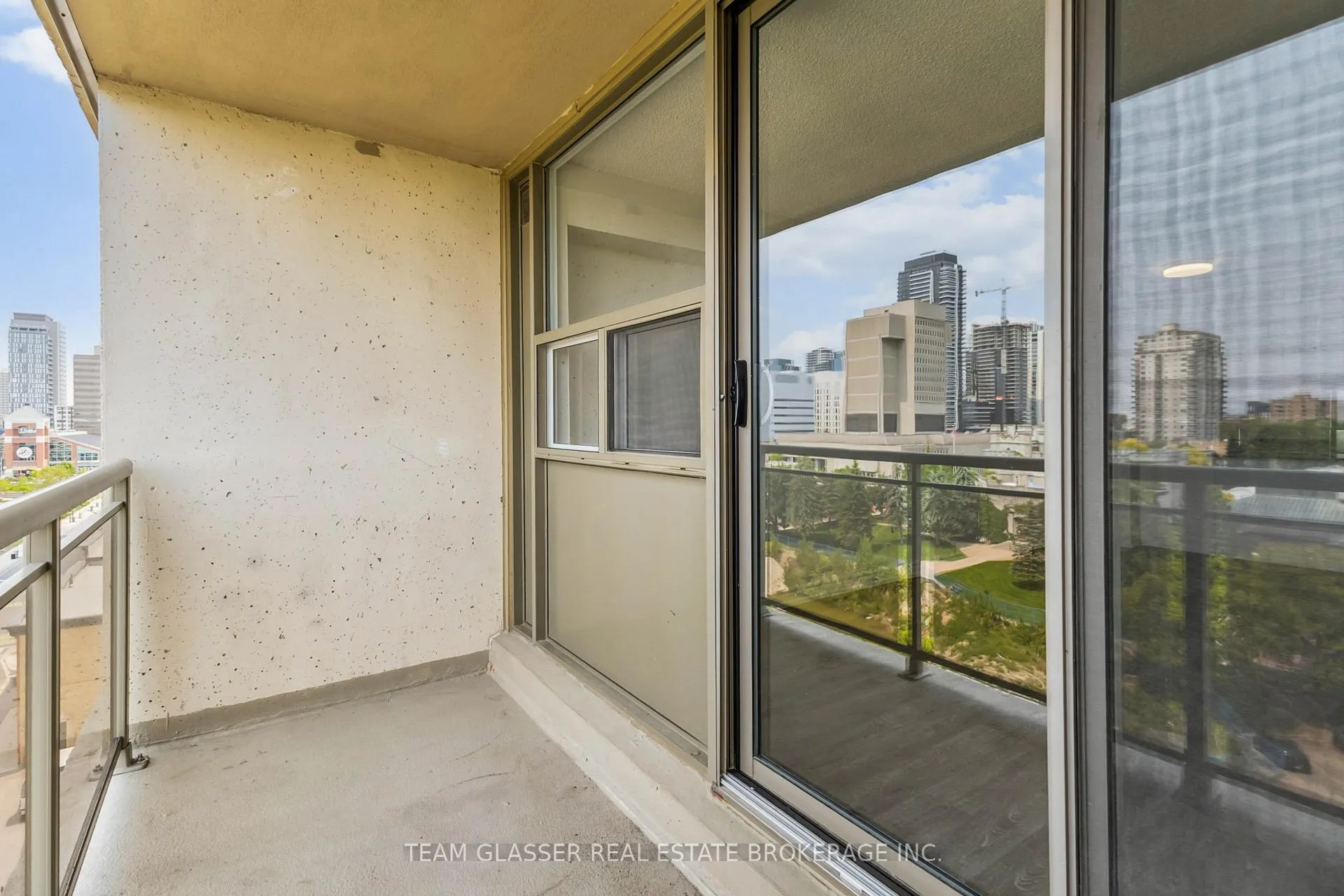 Photo 24 of Unit 409, 21 King Street, London, East K — HOMEH