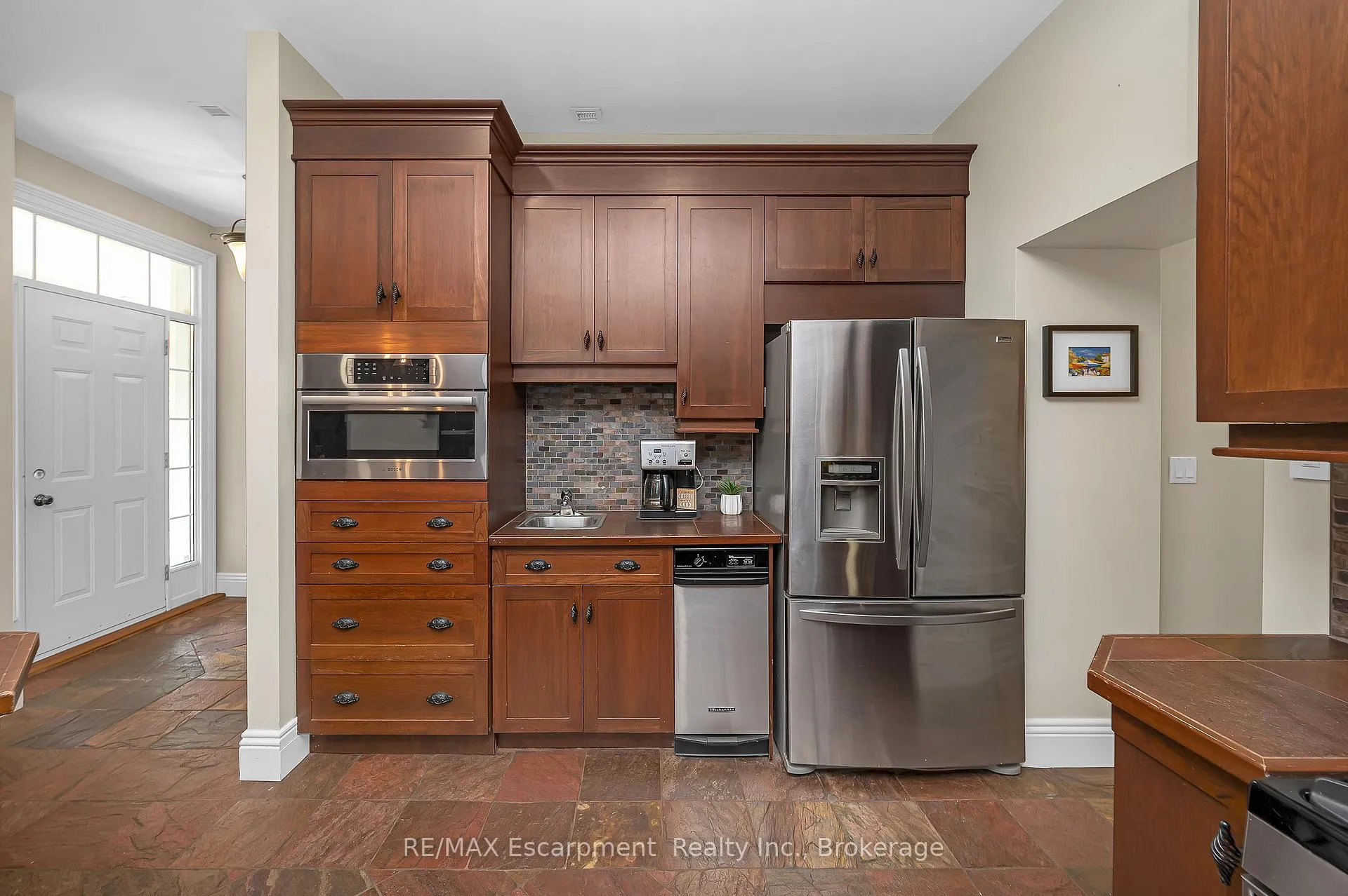 Photo 11 of 780 Old 8 Highway, Hamilton, Rockton — HOMEH