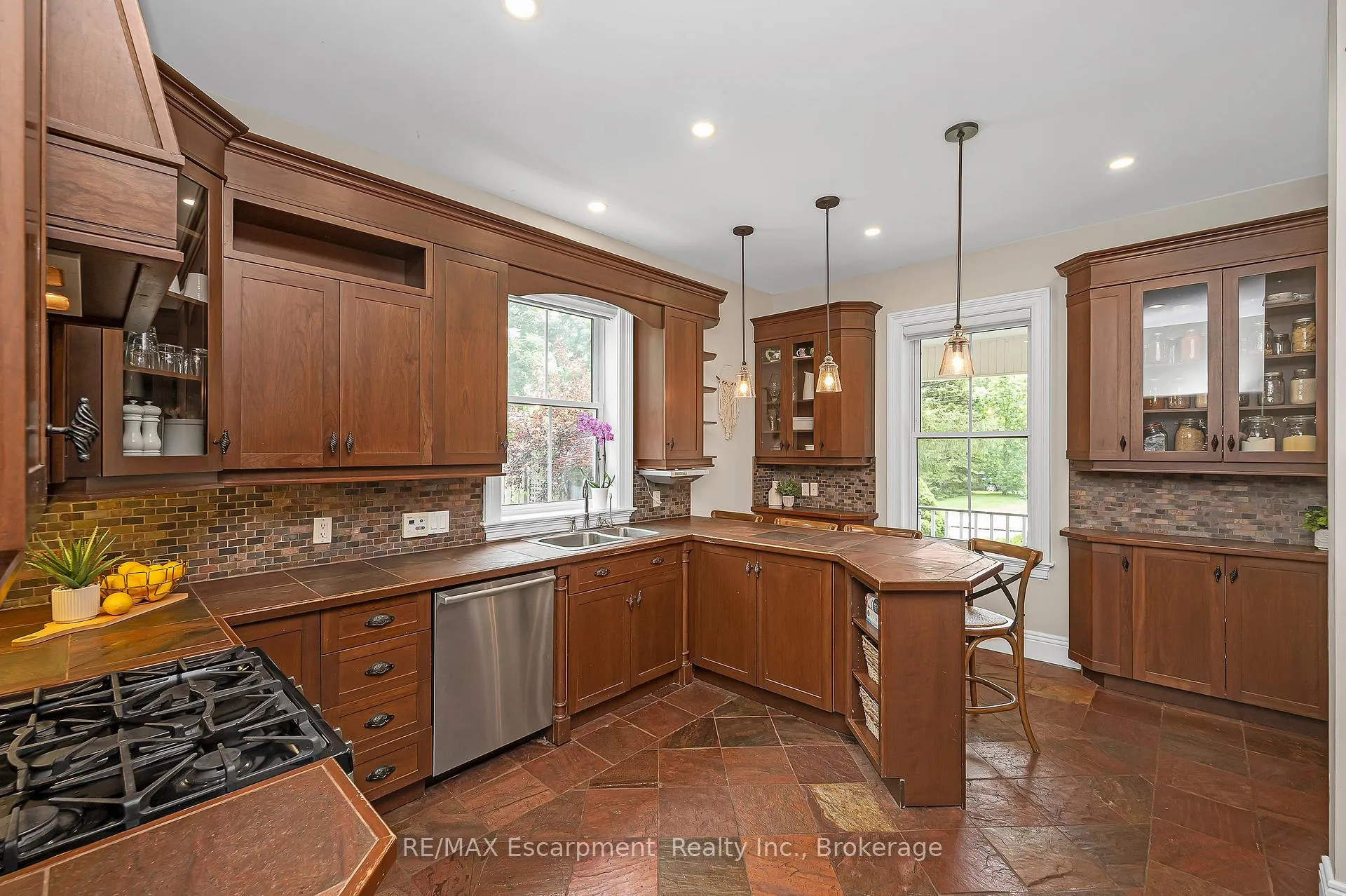 Photo 12 of 780 Old 8 Highway, Hamilton, Rockton — HOMEH