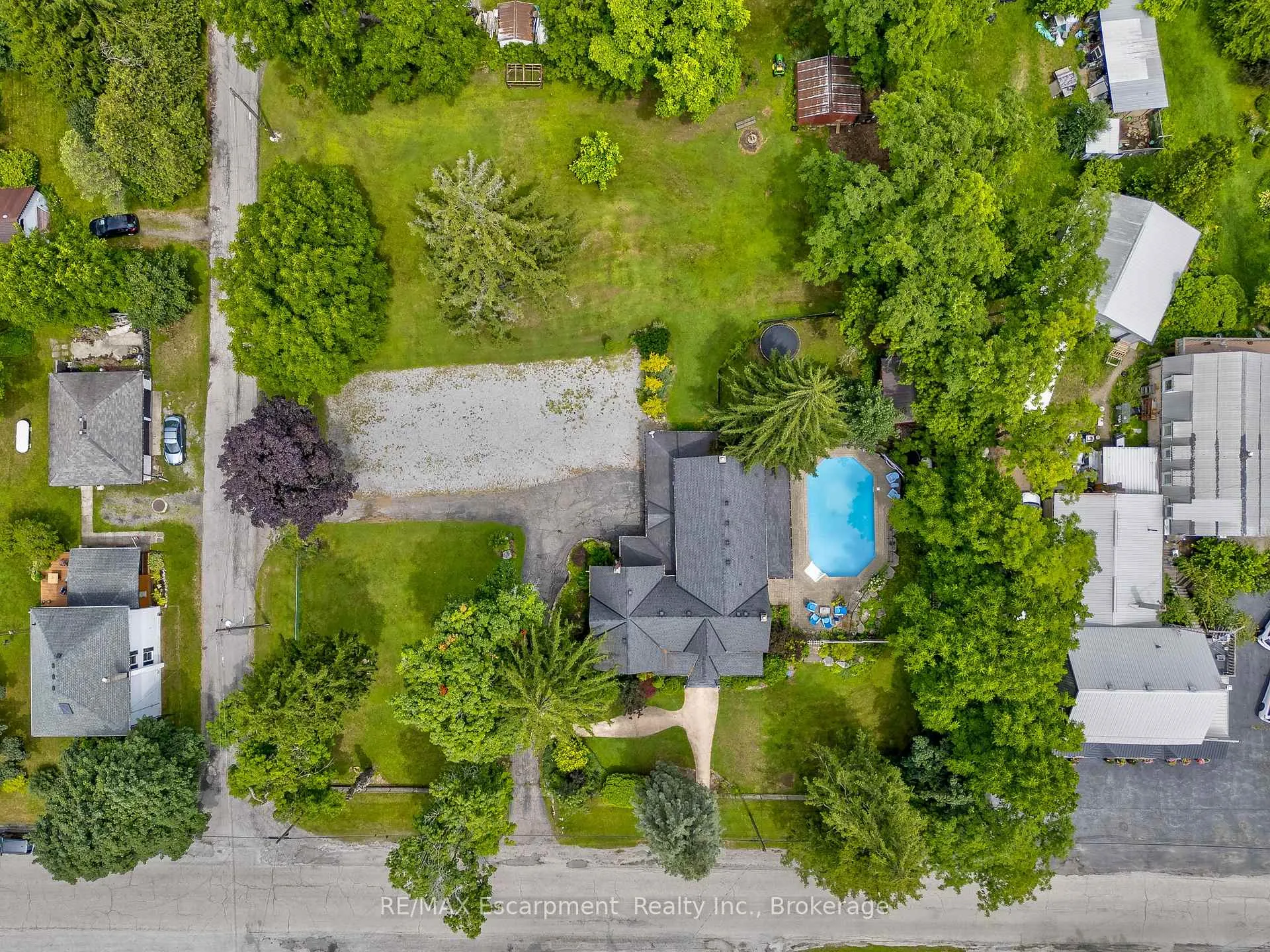 Photo 46 of 780 Old 8 Highway, Hamilton, Rockton — HOMEH