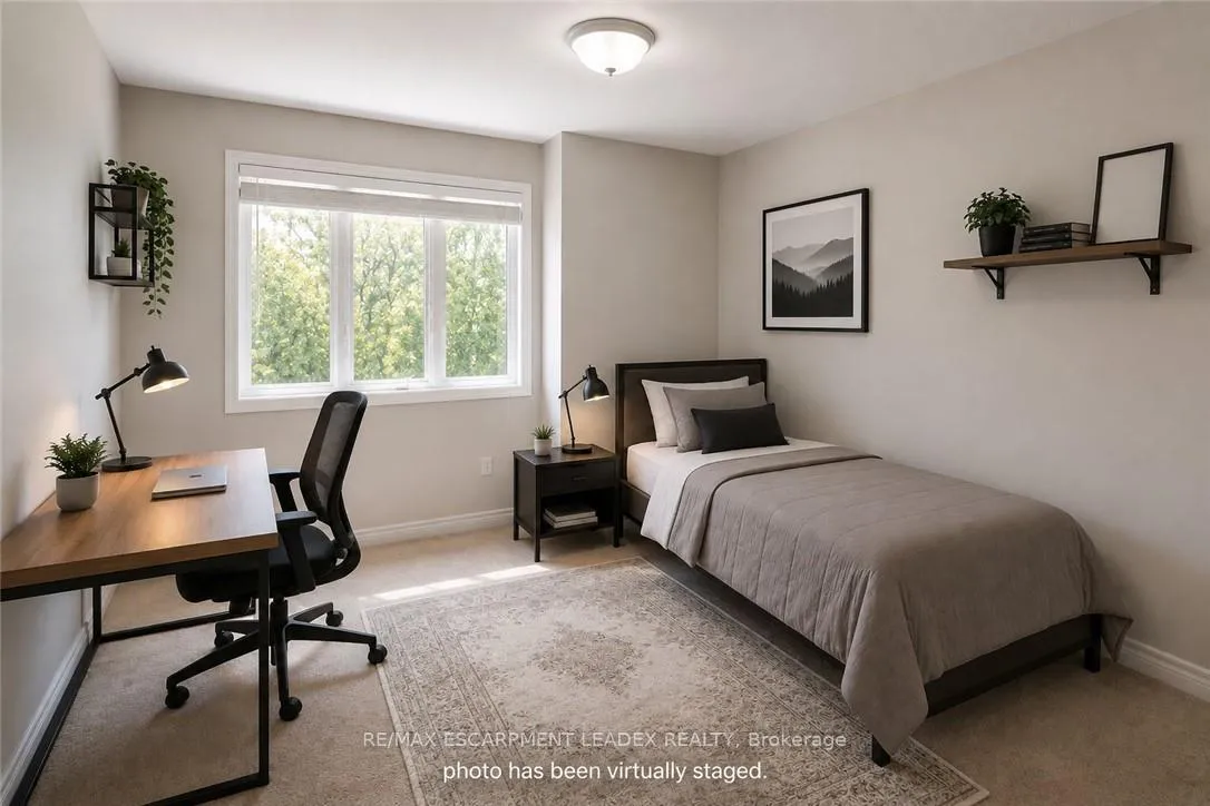 Photo 29 of 582 Stonehenge Drive, Hamilton, Meadowlands — HOMEH
