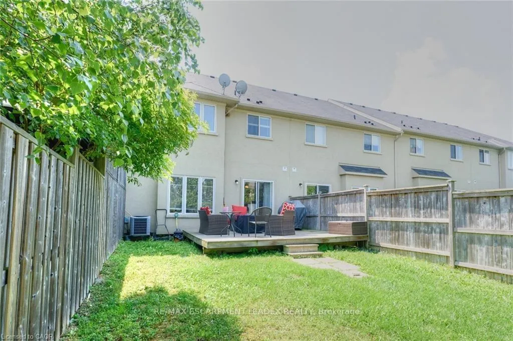 Photo 31 of 582 Stonehenge Drive, Hamilton, Meadowlands — HOMEH