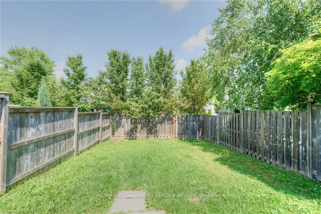 Photo 32 of 582 Stonehenge Drive, Hamilton, Meadowlands — HOMEH