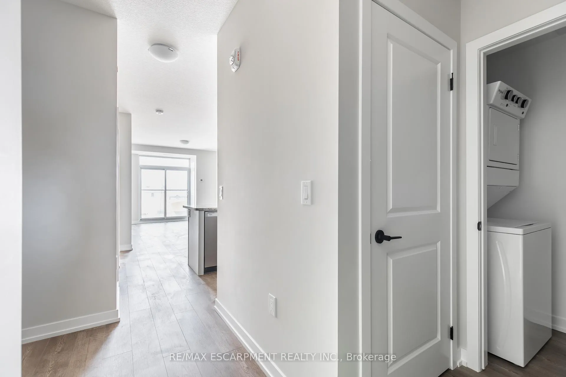 Photo 7 of Unit 304, 870 Queenston Road, Hamilton, Stoney Creek — HOMEH
