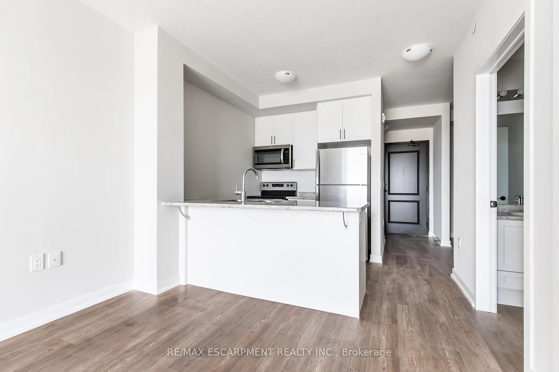 Photo 8 of Unit 304, 870 Queenston Road, Hamilton, Stoney Creek — HOMEH
