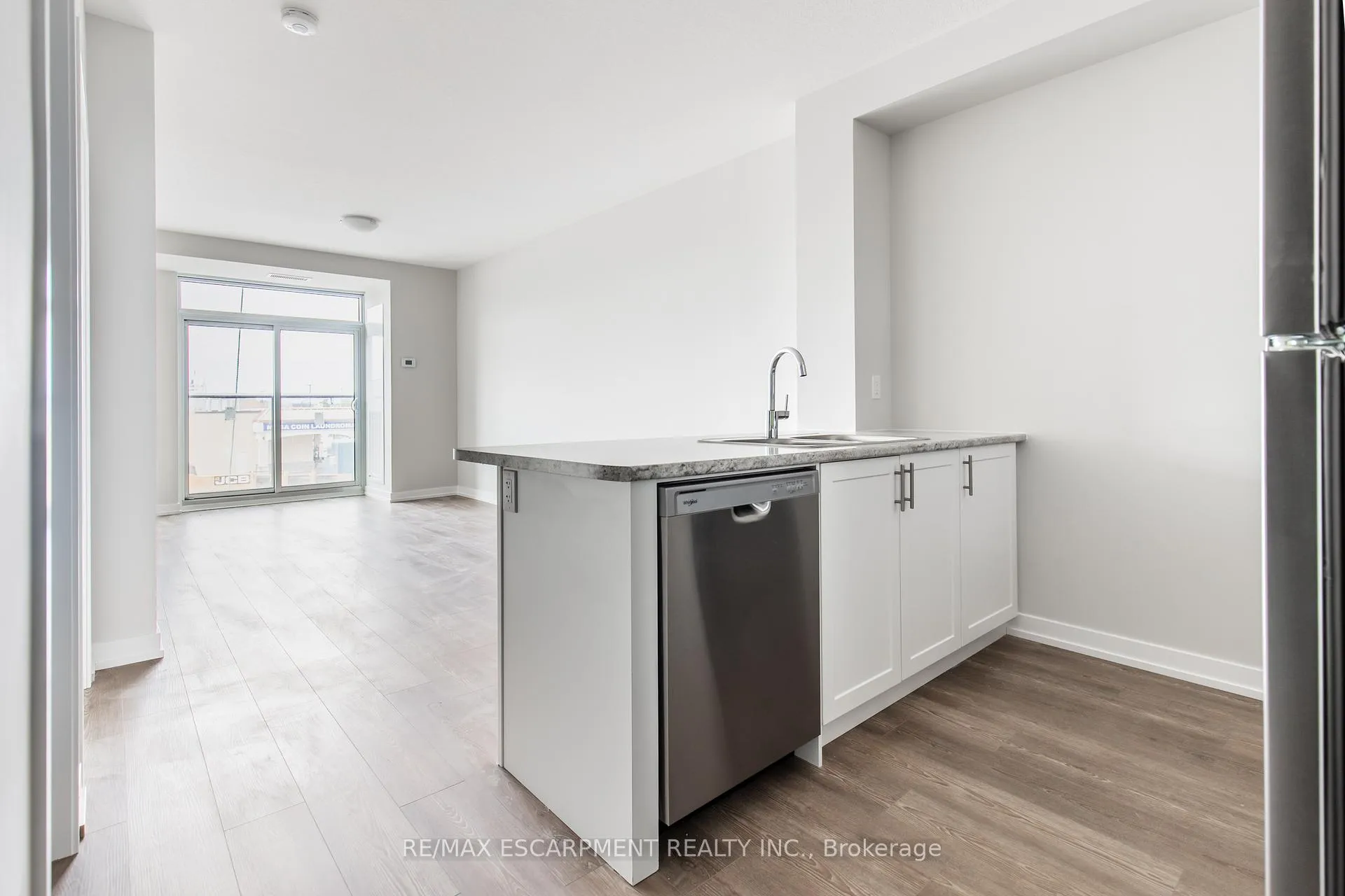 Photo 16 of Unit 304, 870 Queenston Road, Hamilton, Stoney Creek — HOMEH