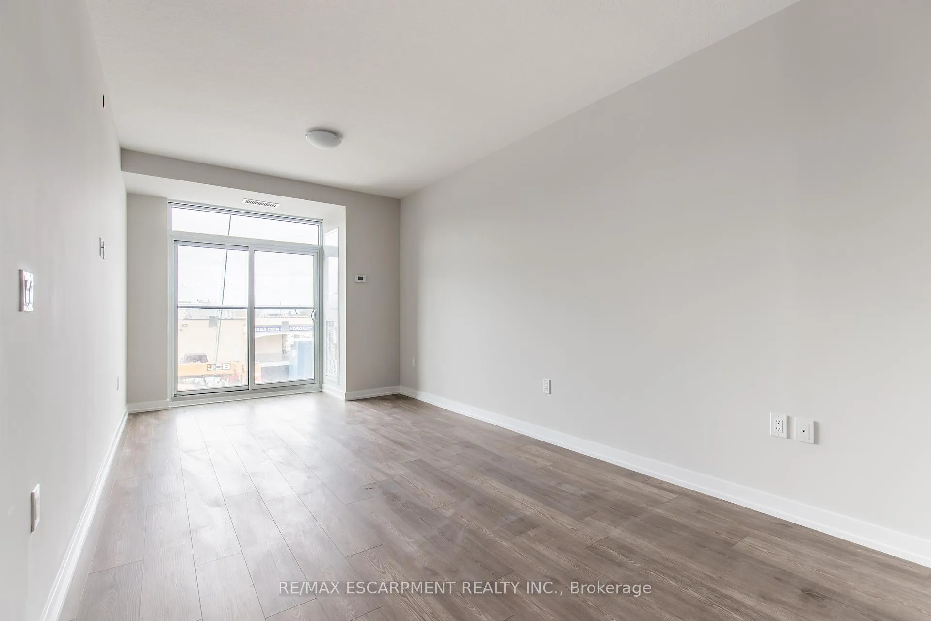 Photo 20 of Unit 304, 870 Queenston Road, Hamilton, Stoney Creek — HOMEH