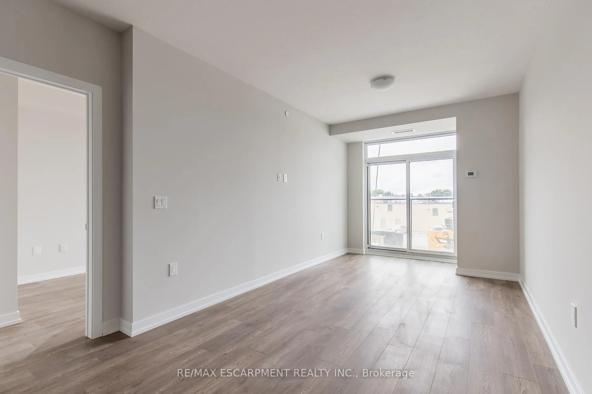 Photo 21 of Unit 304, 870 Queenston Road, Hamilton, Stoney Creek — HOMEH