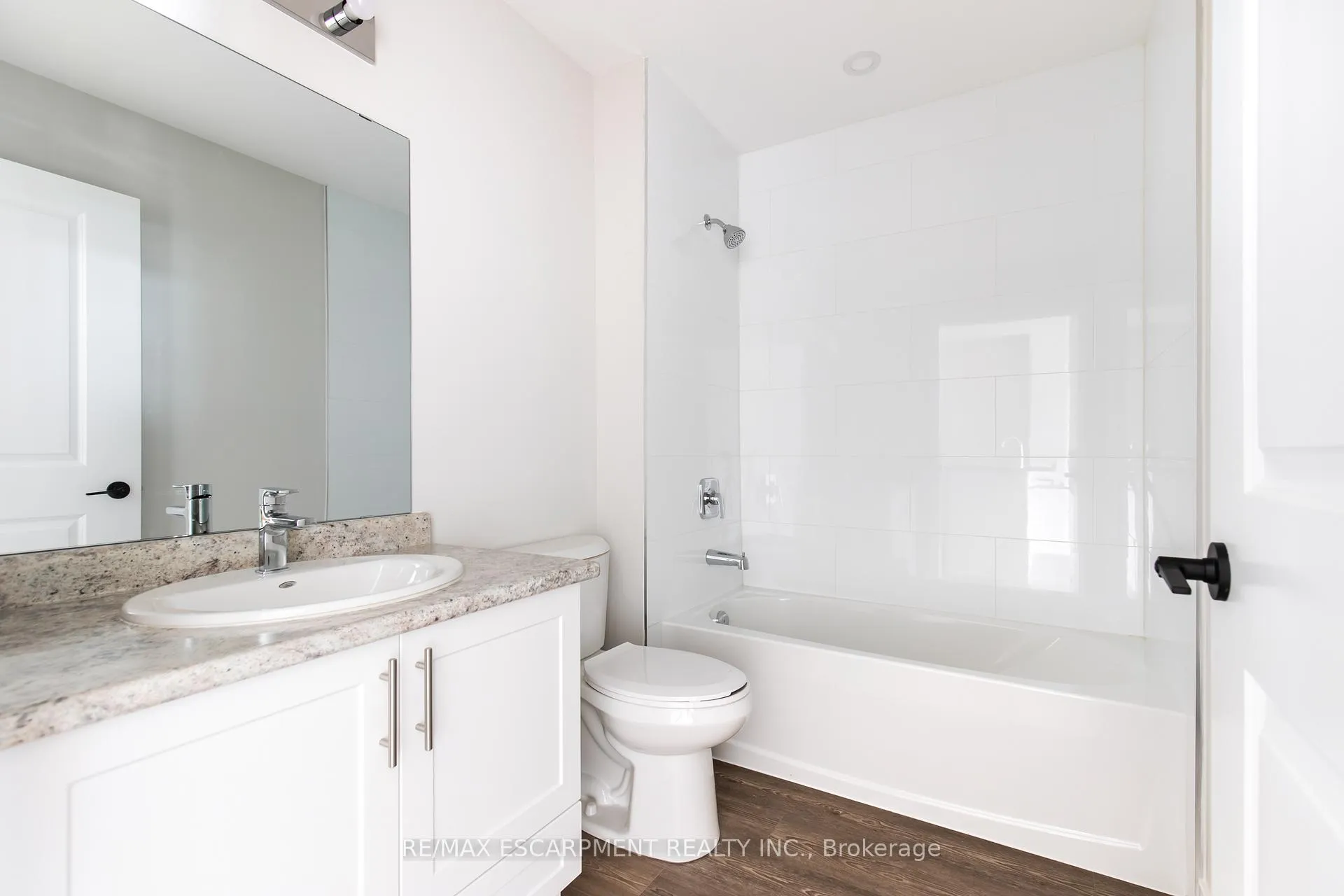 Photo 26 of Unit 304, 870 Queenston Road, Hamilton, Stoney Creek — HOMEH