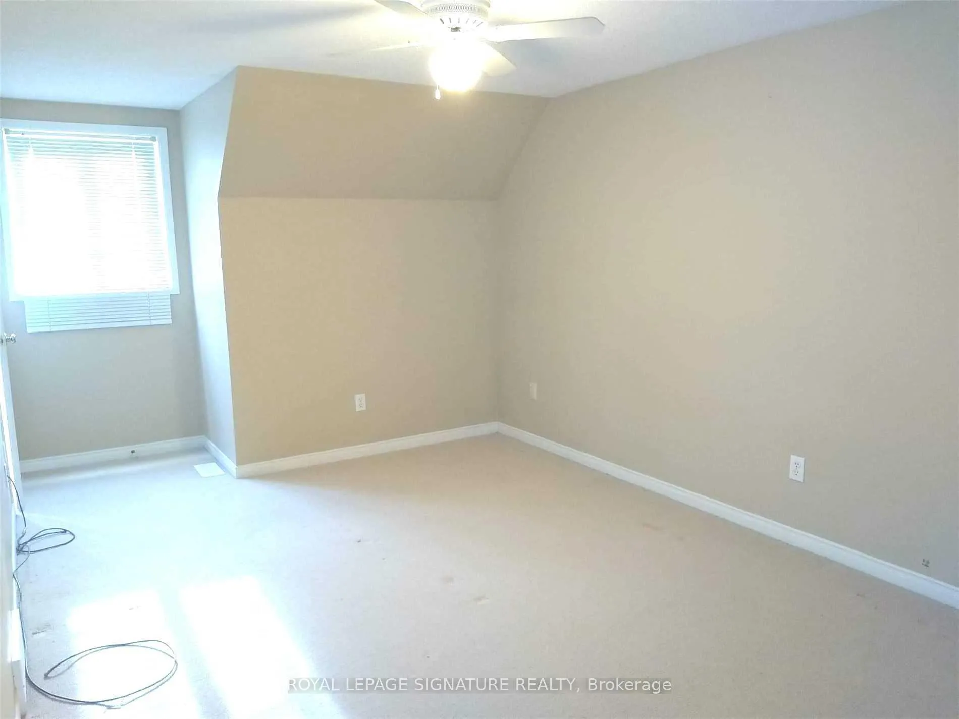 Photo 10 of 426 Downsview Place, Waterloo, Bridgeport — HOMEH