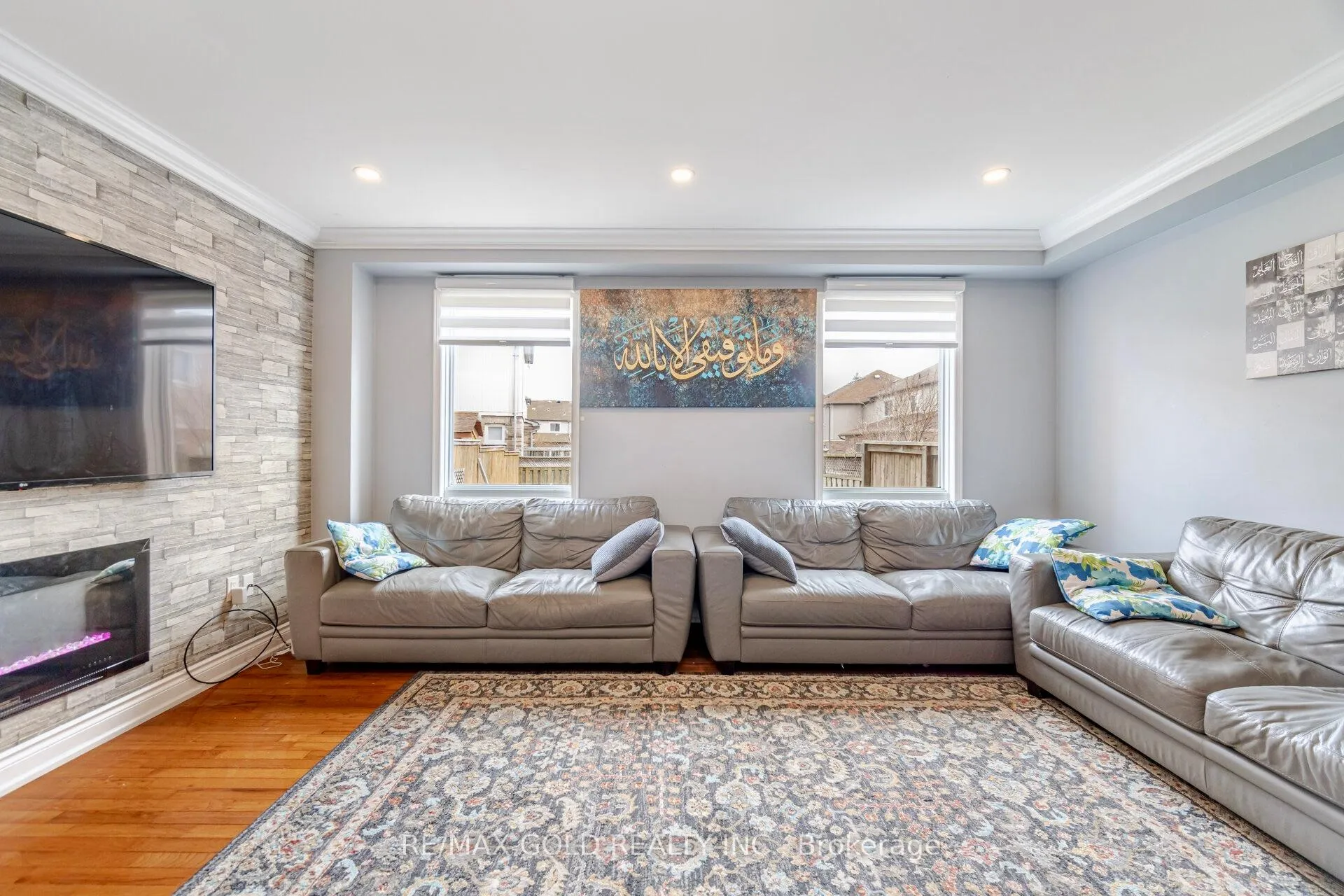Photo 10 of 5352 Bushelgrove Circle, Mississauga, Central Erin Mills — HOMEH