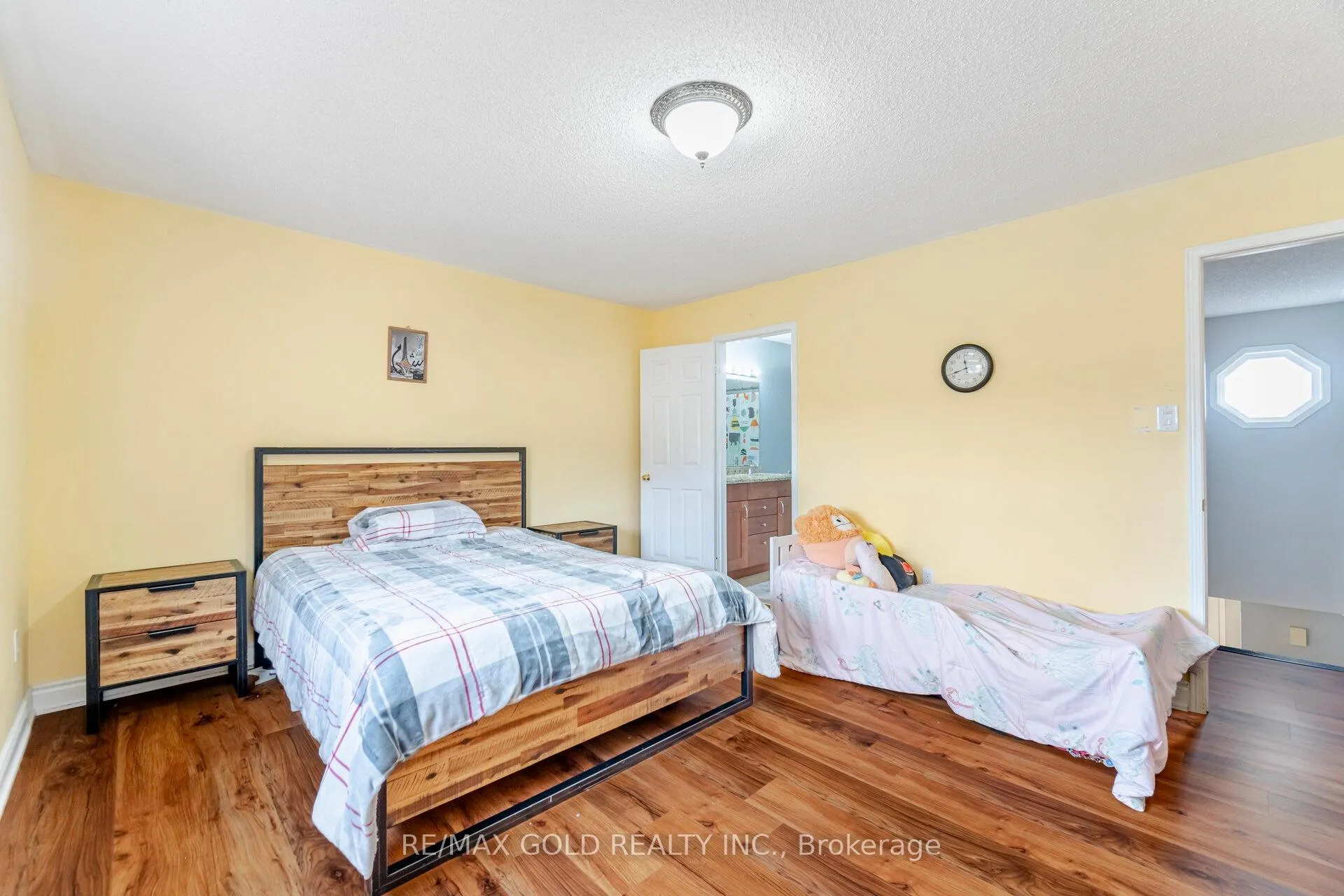 Photo 15 of 5352 Bushelgrove Circle, Mississauga, Central Erin Mills — HOMEH