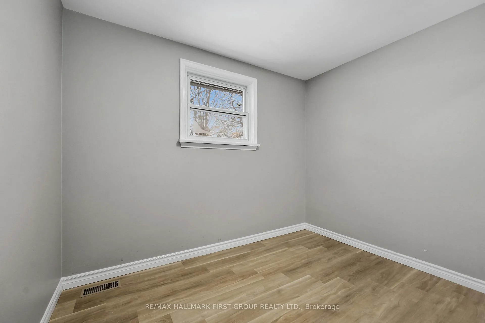 Photo 11 of Unit Upper, 176 Sydenham Street, Cobourg — HOMEH
