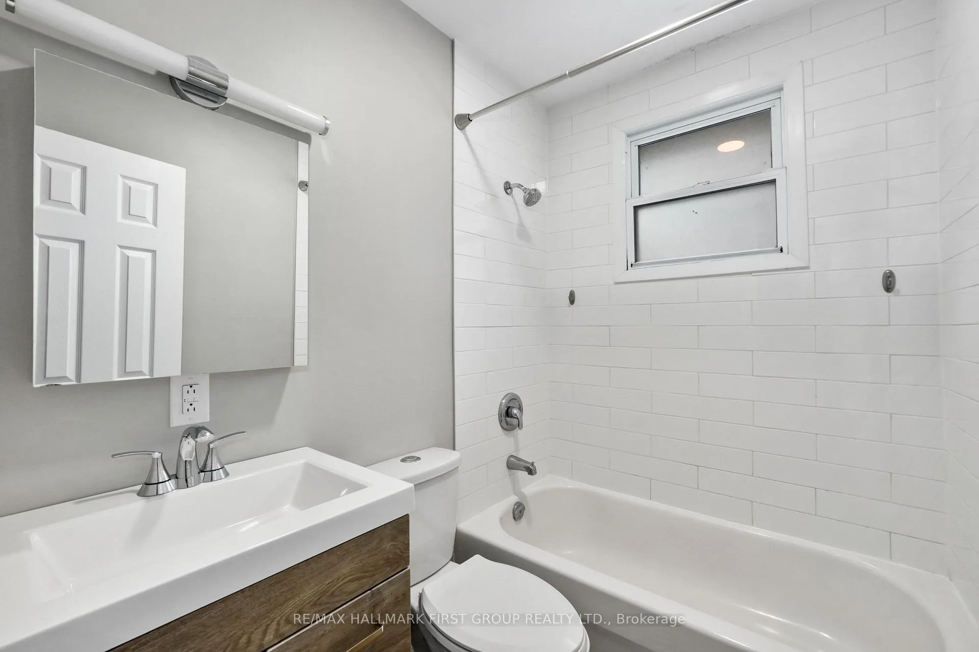 Photo 16 of Unit Upper, 176 Sydenham Street, Cobourg — HOMEH