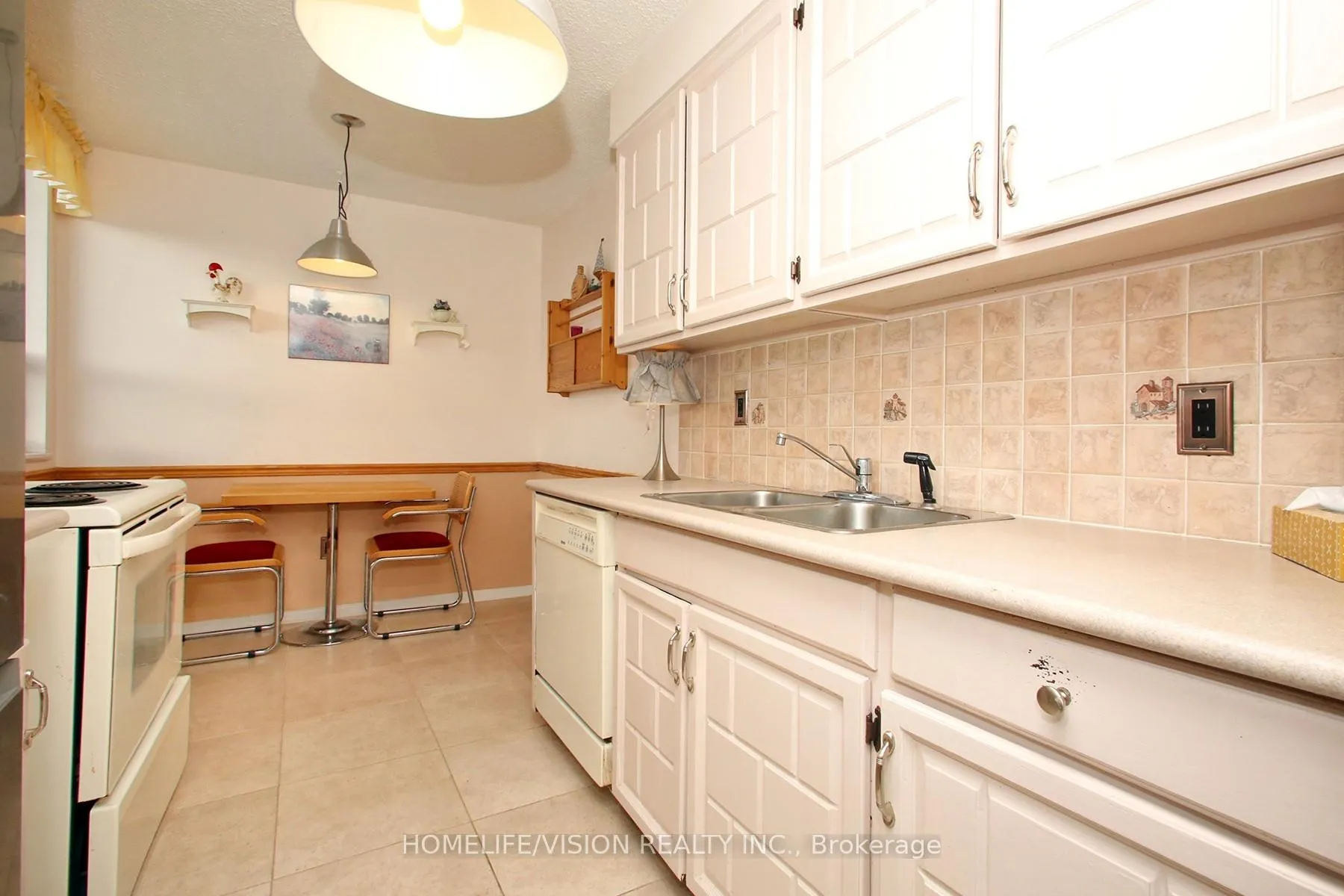 Photo 10 of Unit 2303, 10 Muirhead Road, North York, Pleasant View — HOMEH