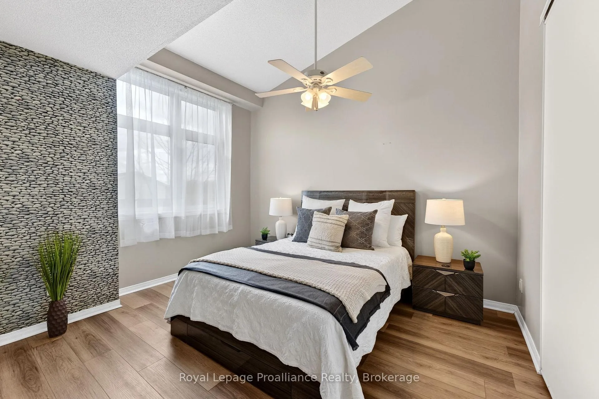 Photo 15 of Unit 4, 9 Progress Avenue, Belleville, Belleville Ward — HOMEH