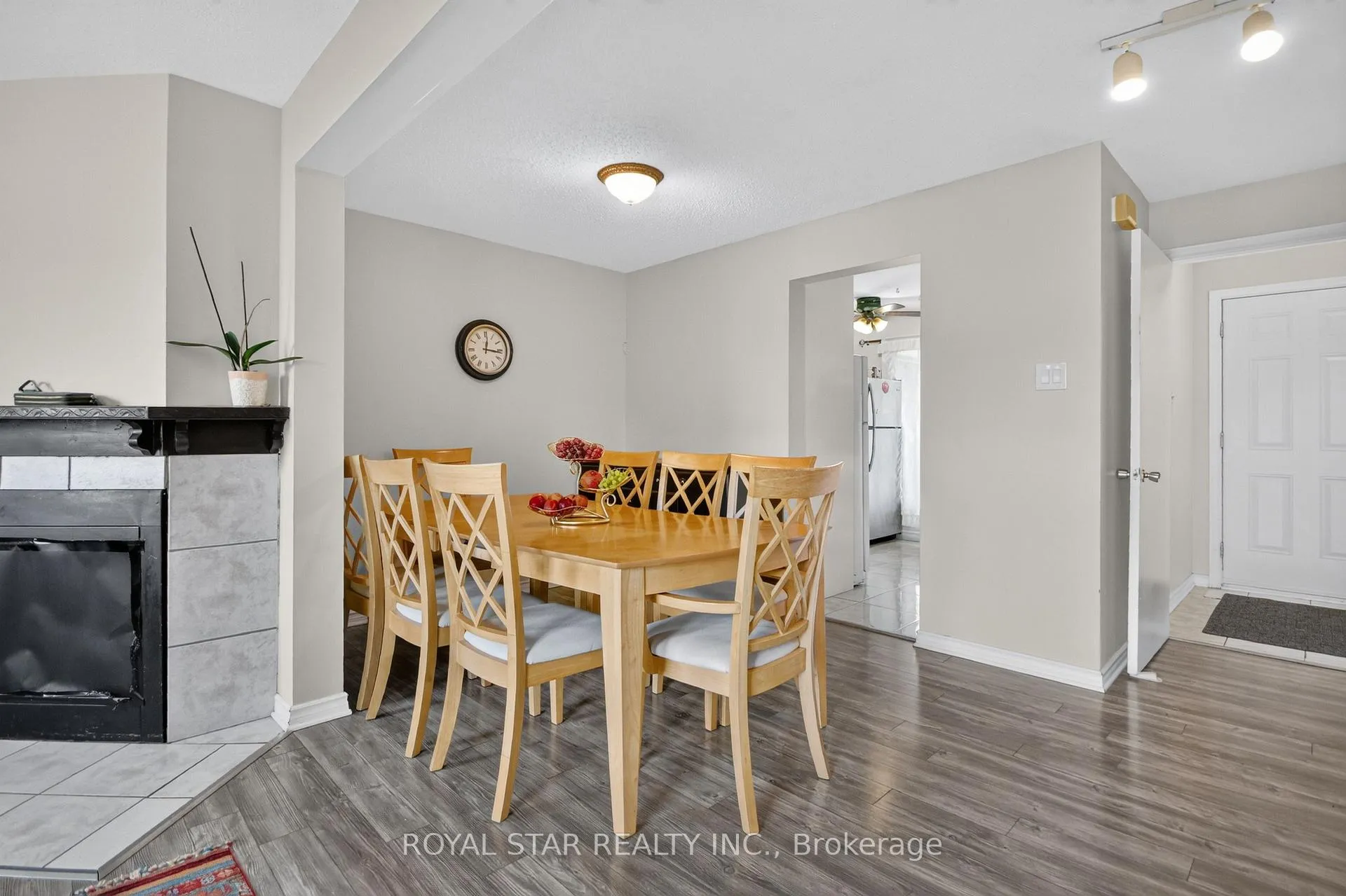 Photo 12 of Unit 5, 3333 Mccarthy Road, Ottawa, Hunt Club/Western Community — HOMEH