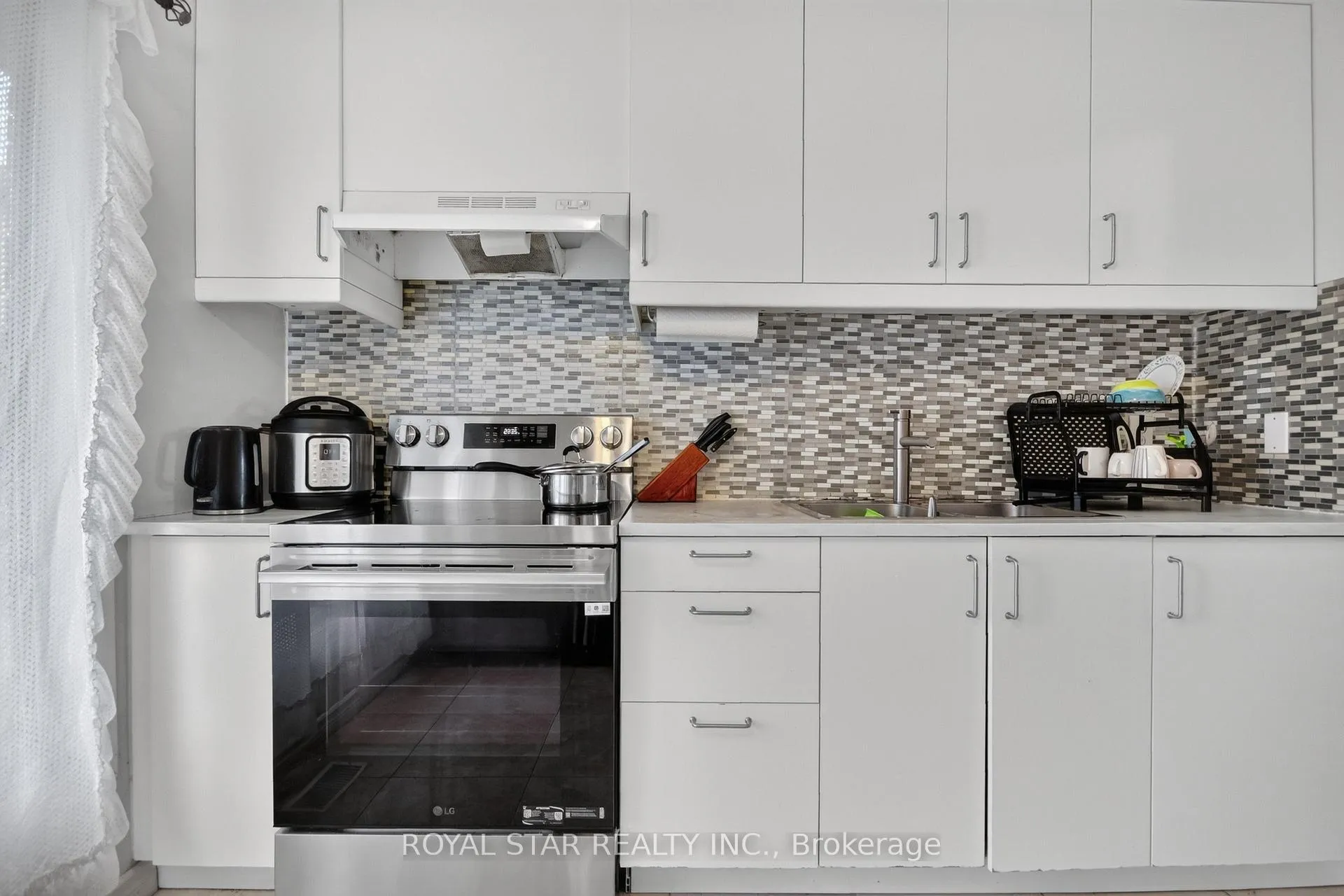 Photo 16 of Unit 5, 3333 Mccarthy Road, Ottawa, Hunt Club/Western Community — HOMEH